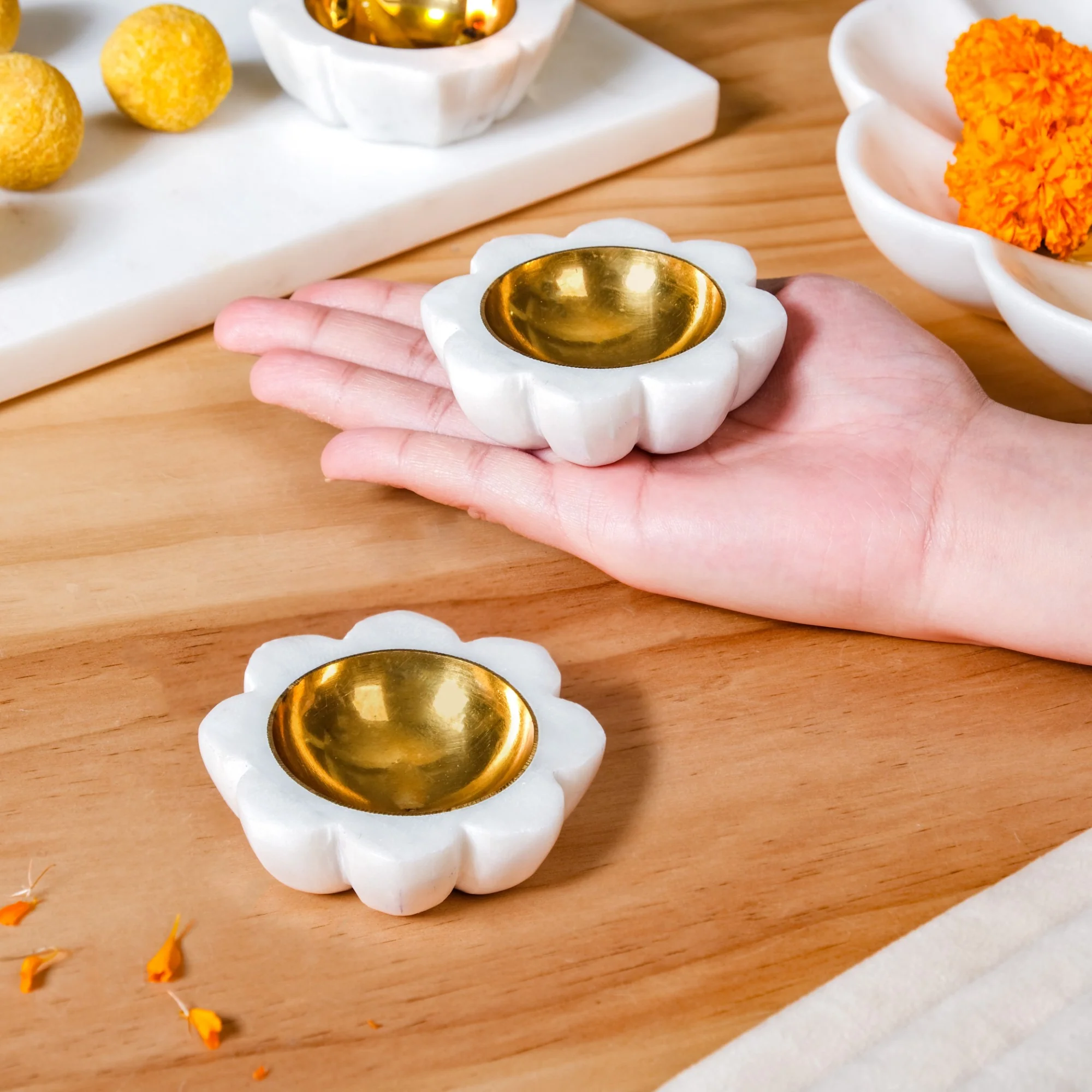 Floral Design Marble And Brass Diya Set Of 2 - Image 2