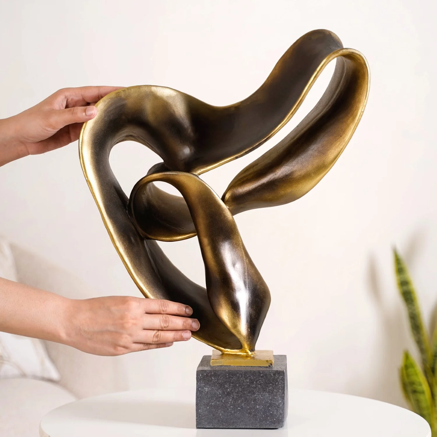 Flow State Abstract Decor - Image 3