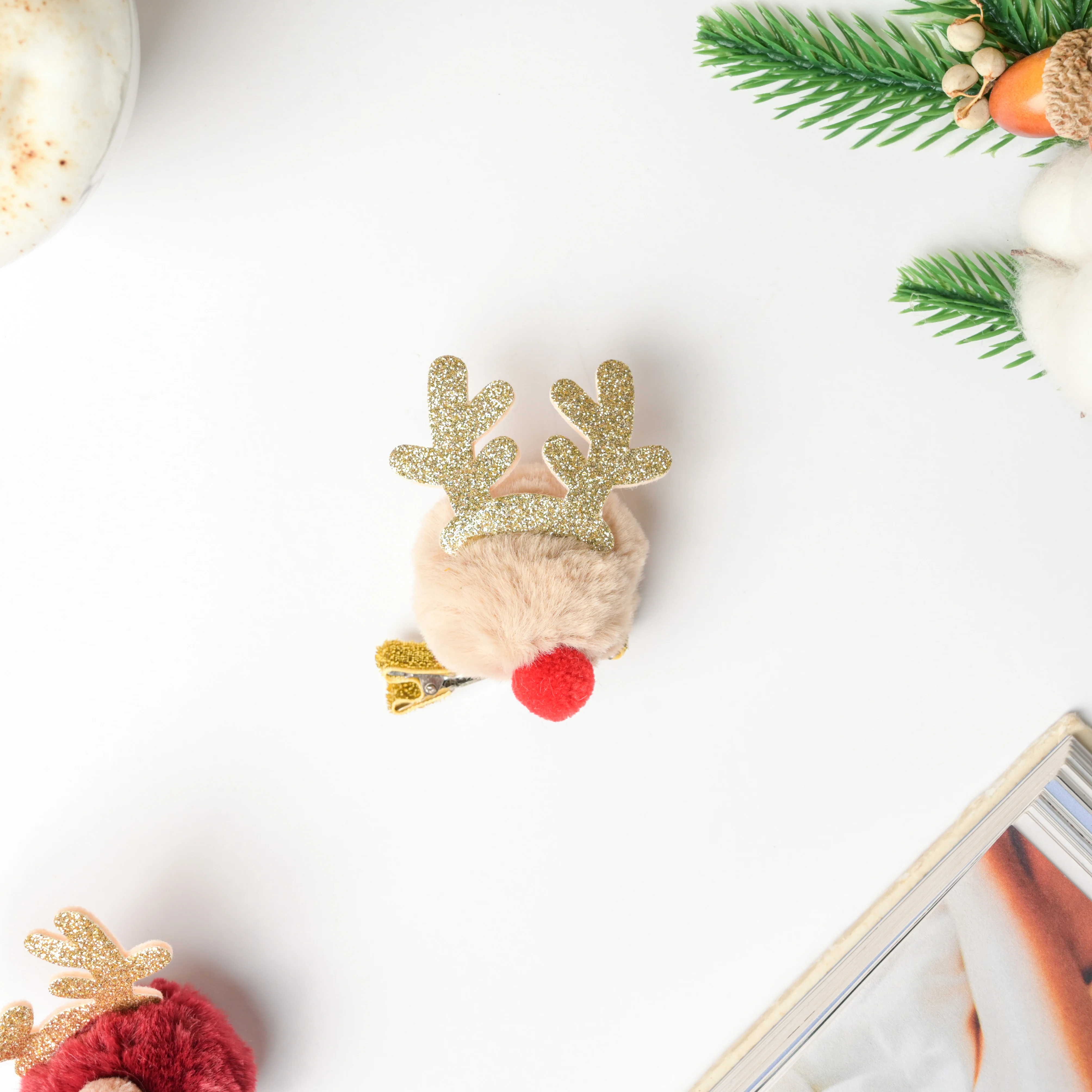 Fluffy Reindeer Hairpin Off White - Image 5