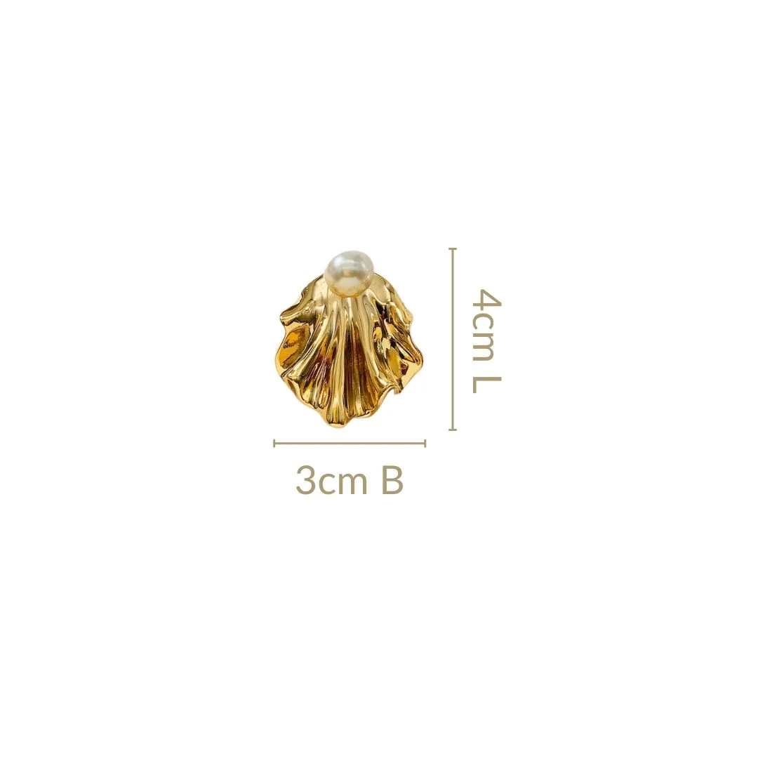 Fluid Dynamics Gold And Pearl Earrings - Image 3