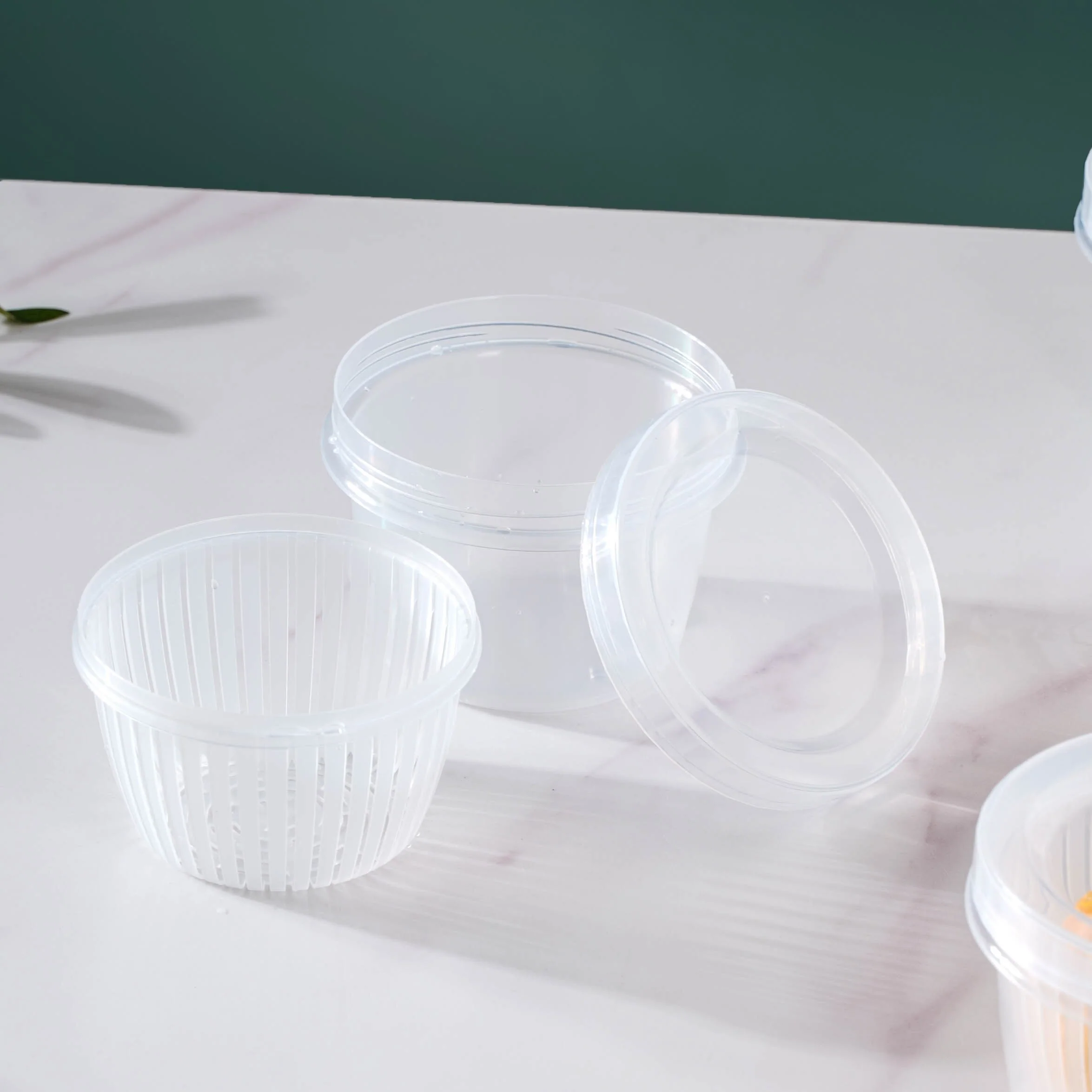 Food Storage Box With Strainer Set Of 5 - Image 3