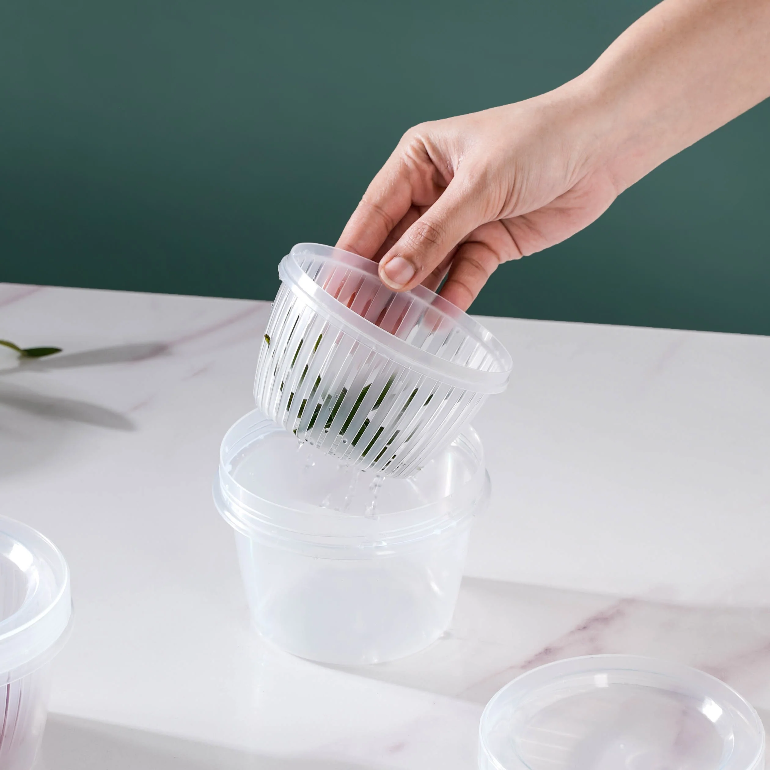 Food Storage Box With Strainer Set Of 5 - Image 4