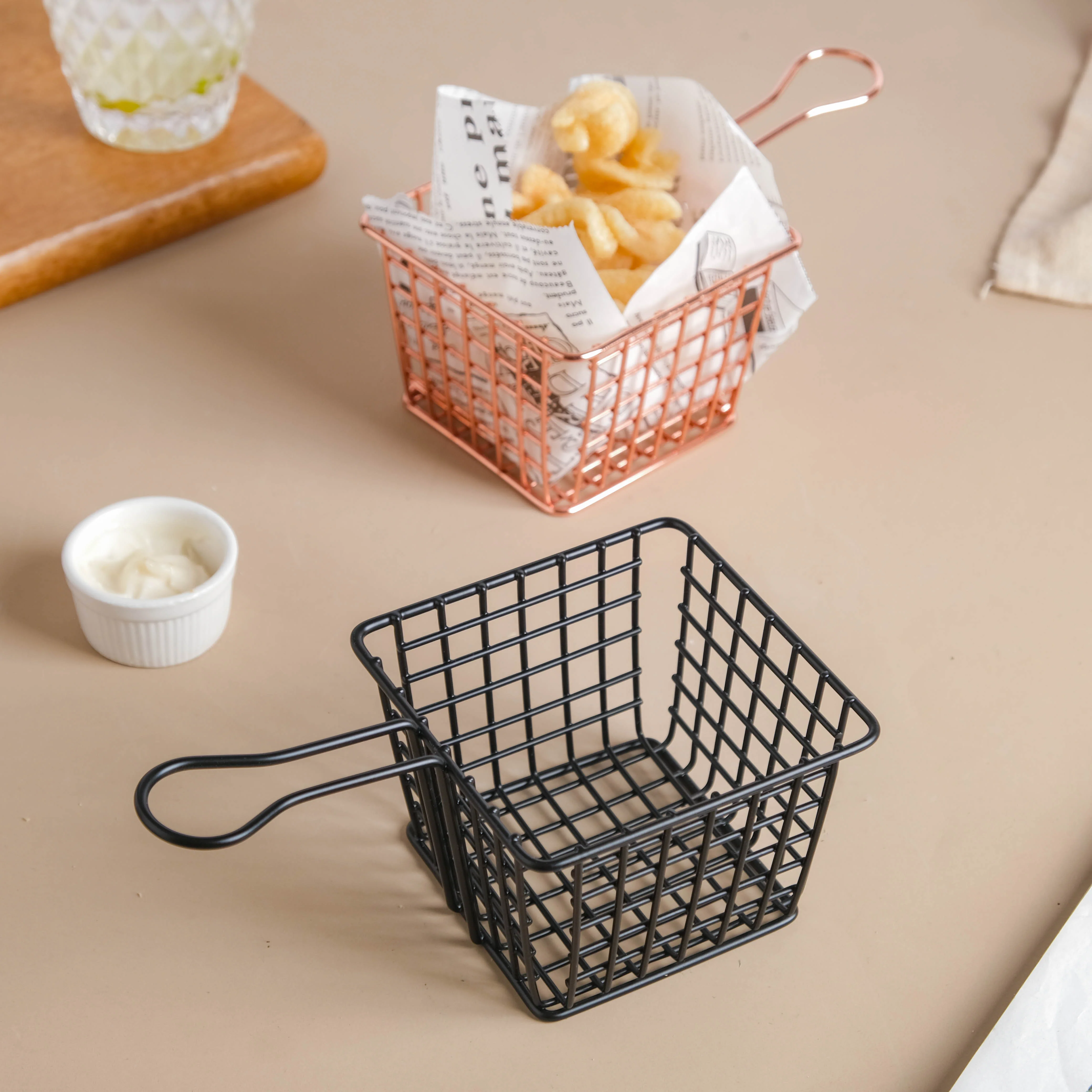 French Fry Basket With Handle - Image 9