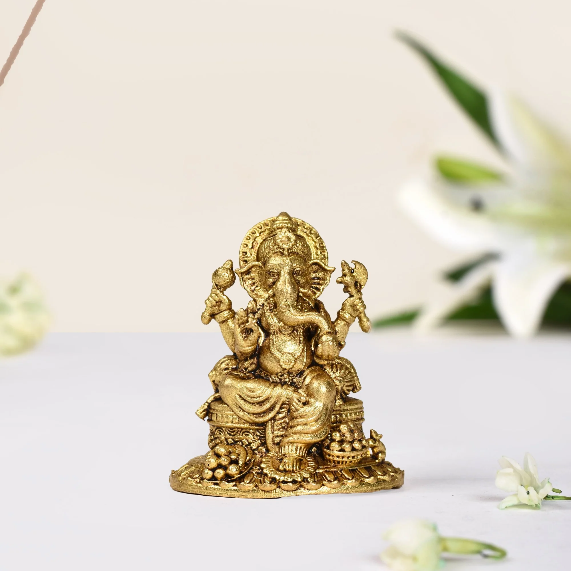 Ganpati Statue With Temple Jewellery Finish 5cm - Image 6