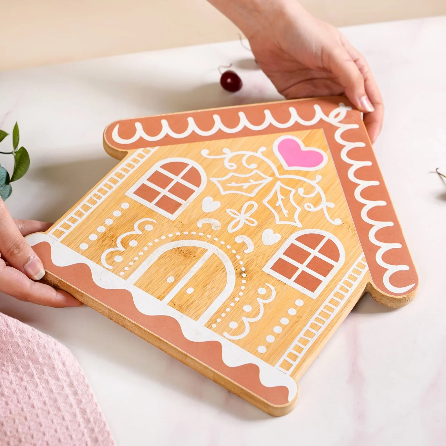 Ginger Bread House Serving Platter 12 Inch - Image 3