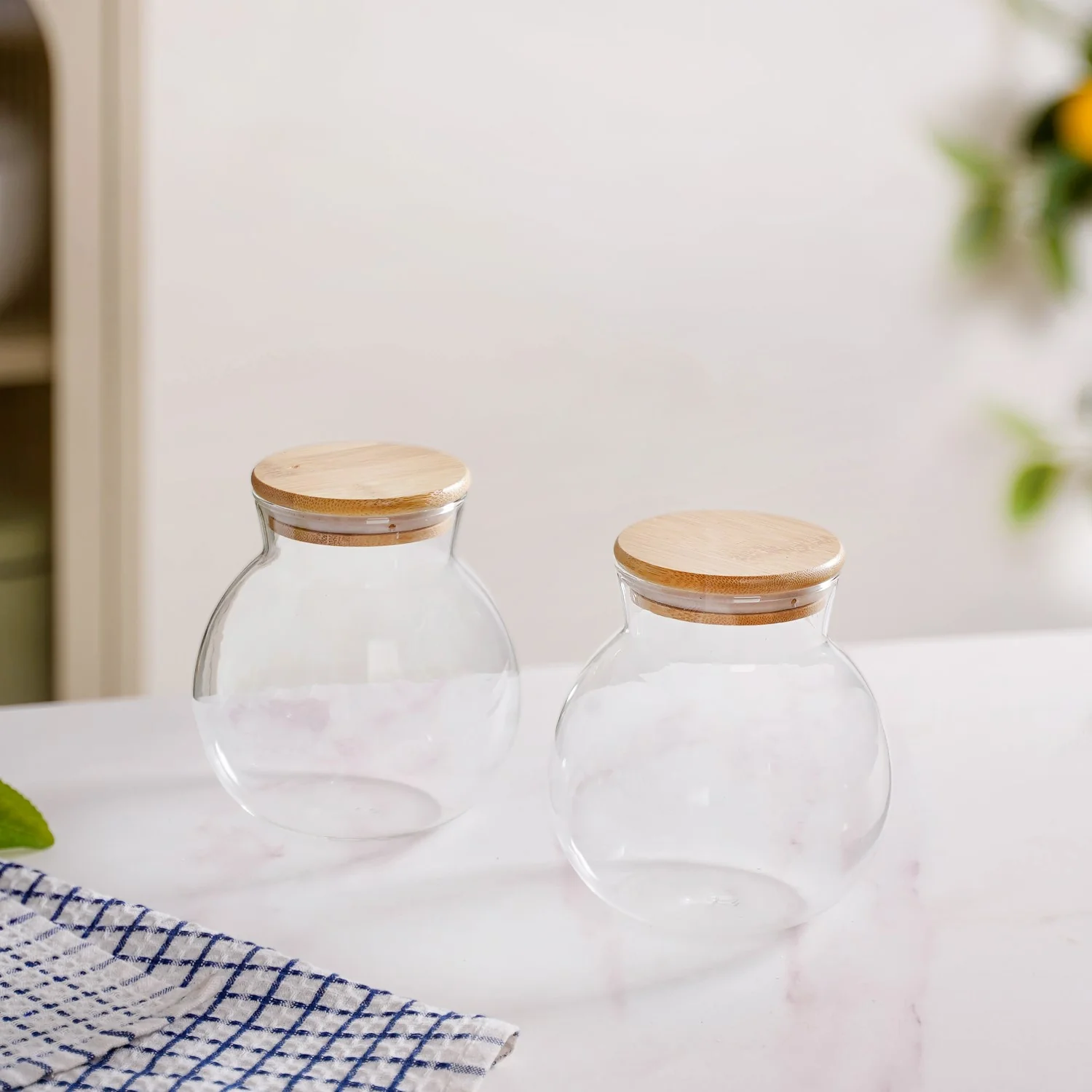 Glass Jar With Wooden Lid Small Set Of 2 500ml - Image 2