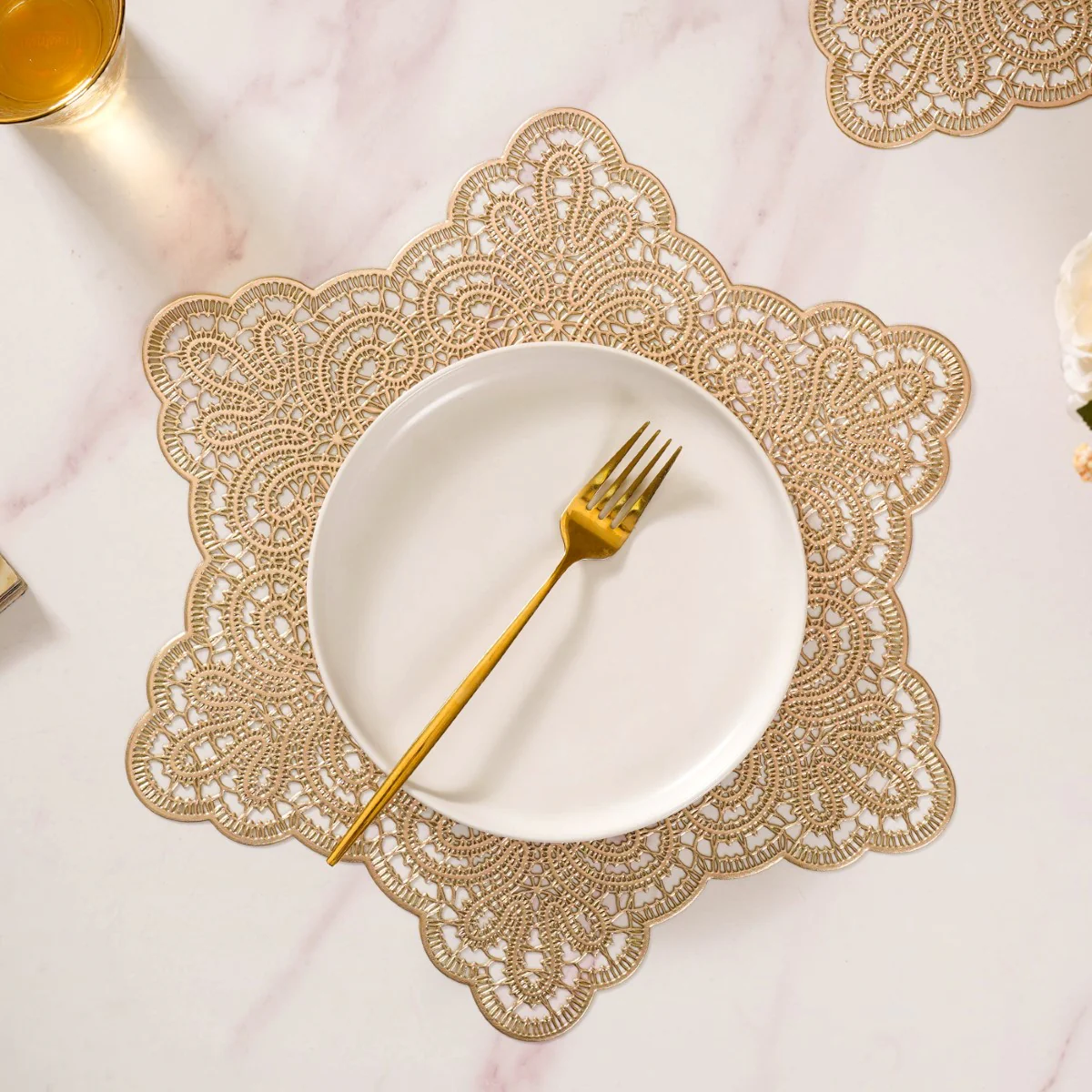 Gold Star Shaped Dining Table Mat Set Of 6 - Image 8
