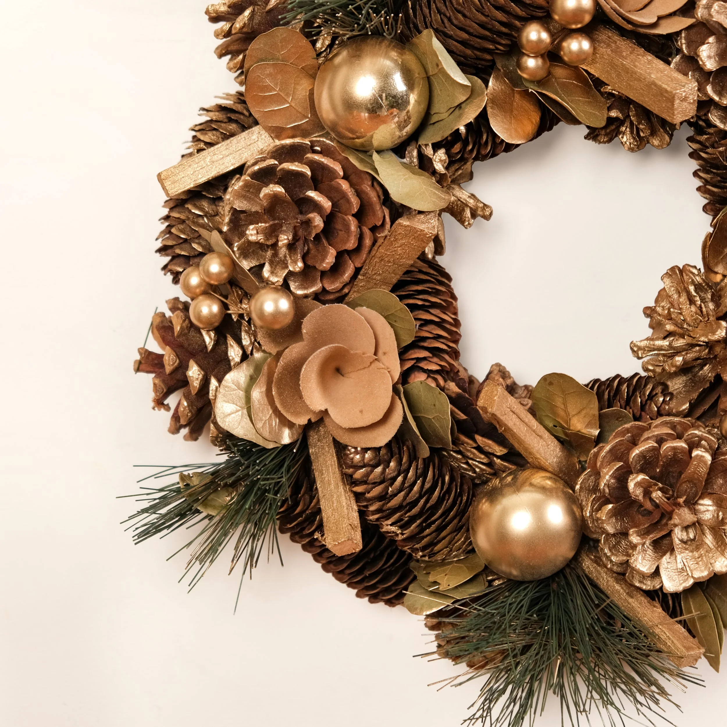 Golden Forest Sustainable Decorative Wreath - Image 3