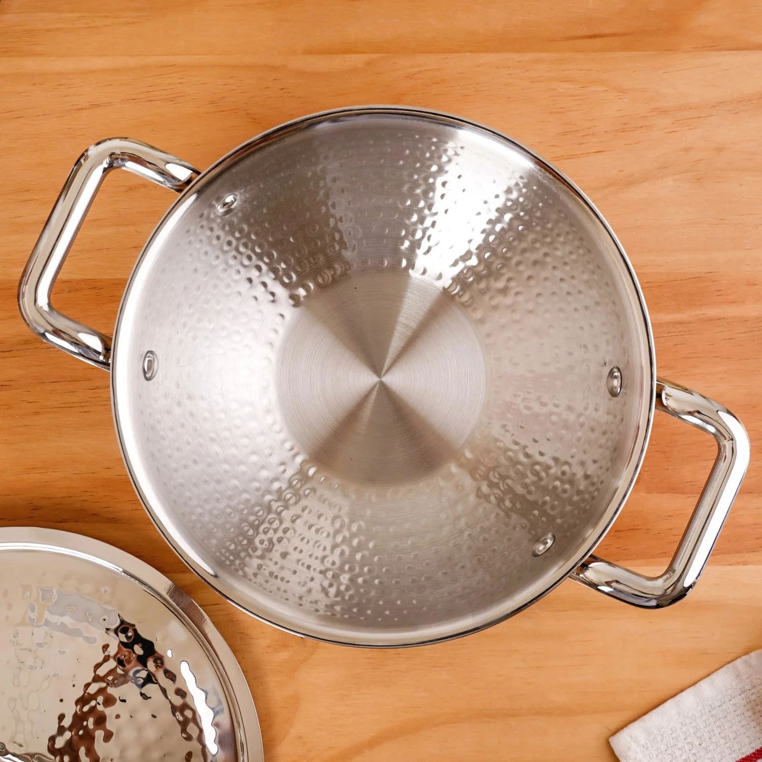 Hammered Stainless Steel Kadai With Lid Tri-Ply 3500ml - Image 7
