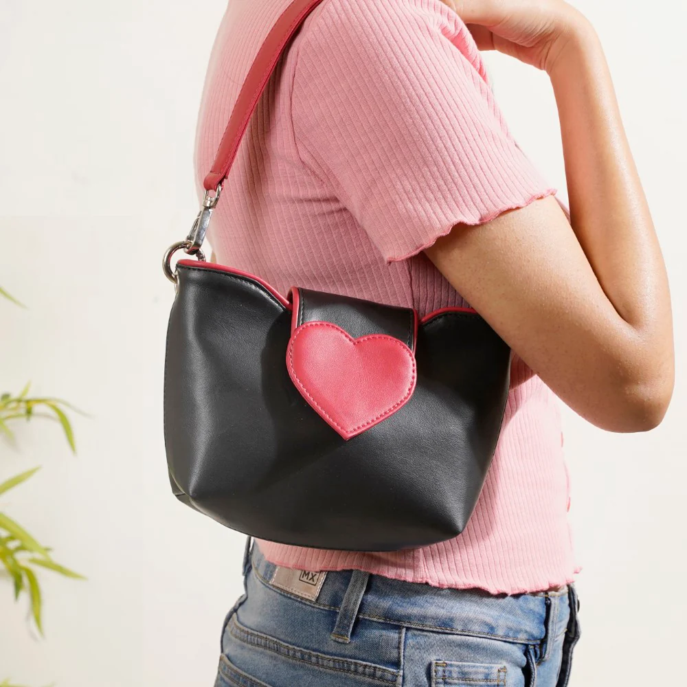 Heart Mini Handbag Black And Red - Image 2
