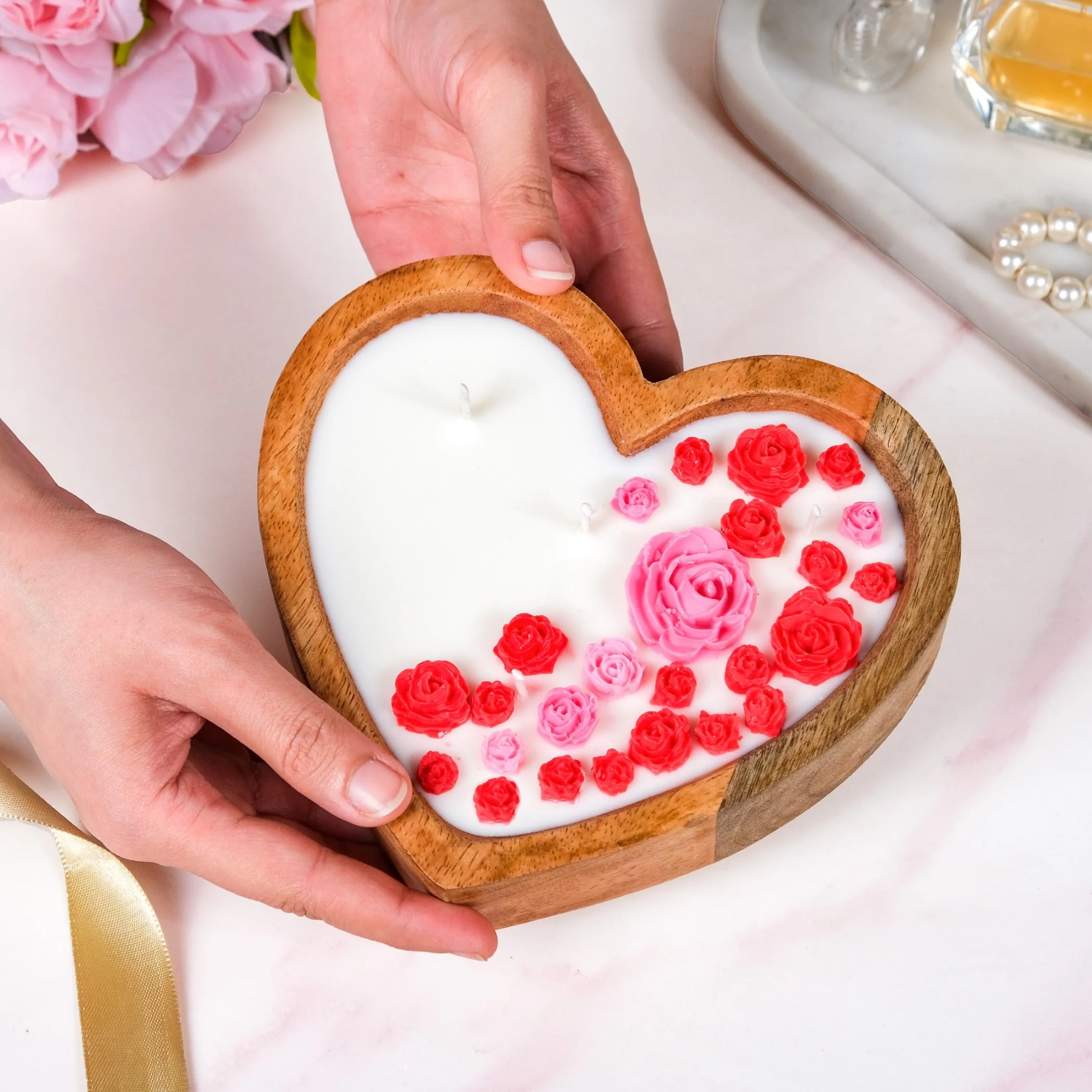 Heart Rose Scented Candle - Image 2