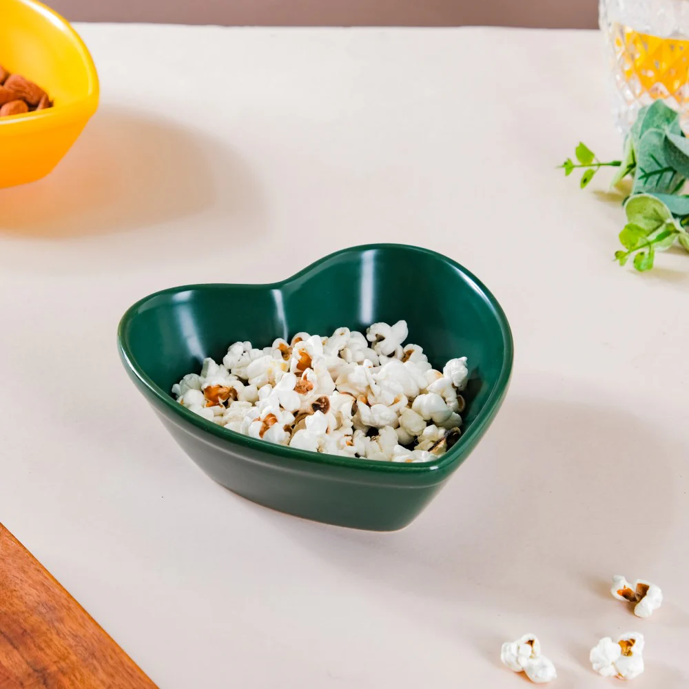 Hearty Ceramic Bakeware Small Green 6 Inch - Image 4