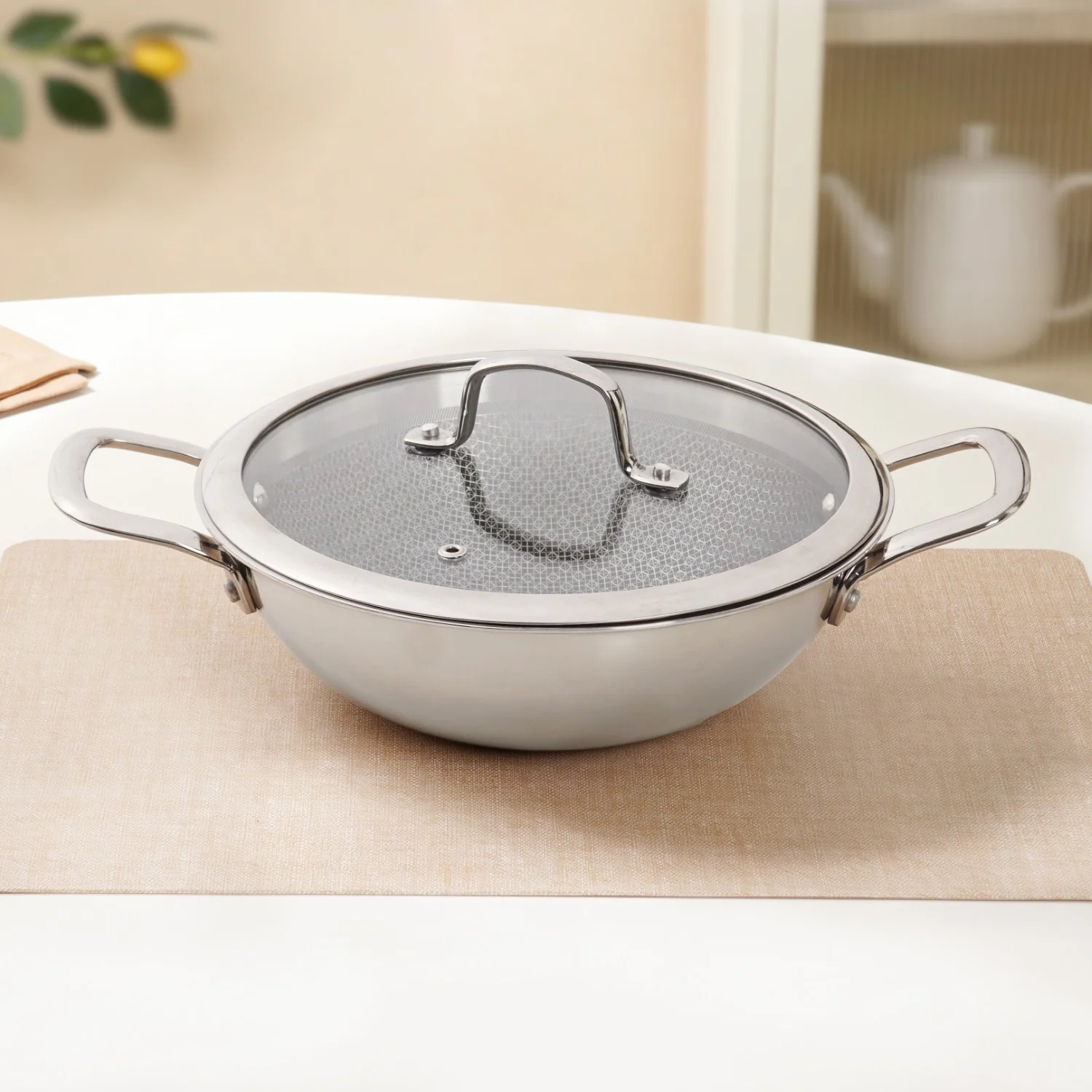 Honeycomb Flame And Induction Safe Triply Non Stick Kadai With Lid 3000ml - Image 3