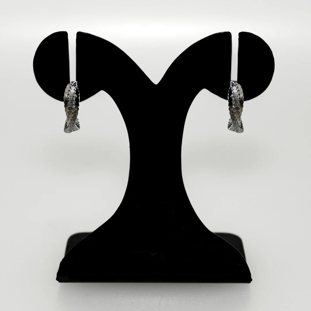 Interwoven Black Ridge Hoops - Image 5