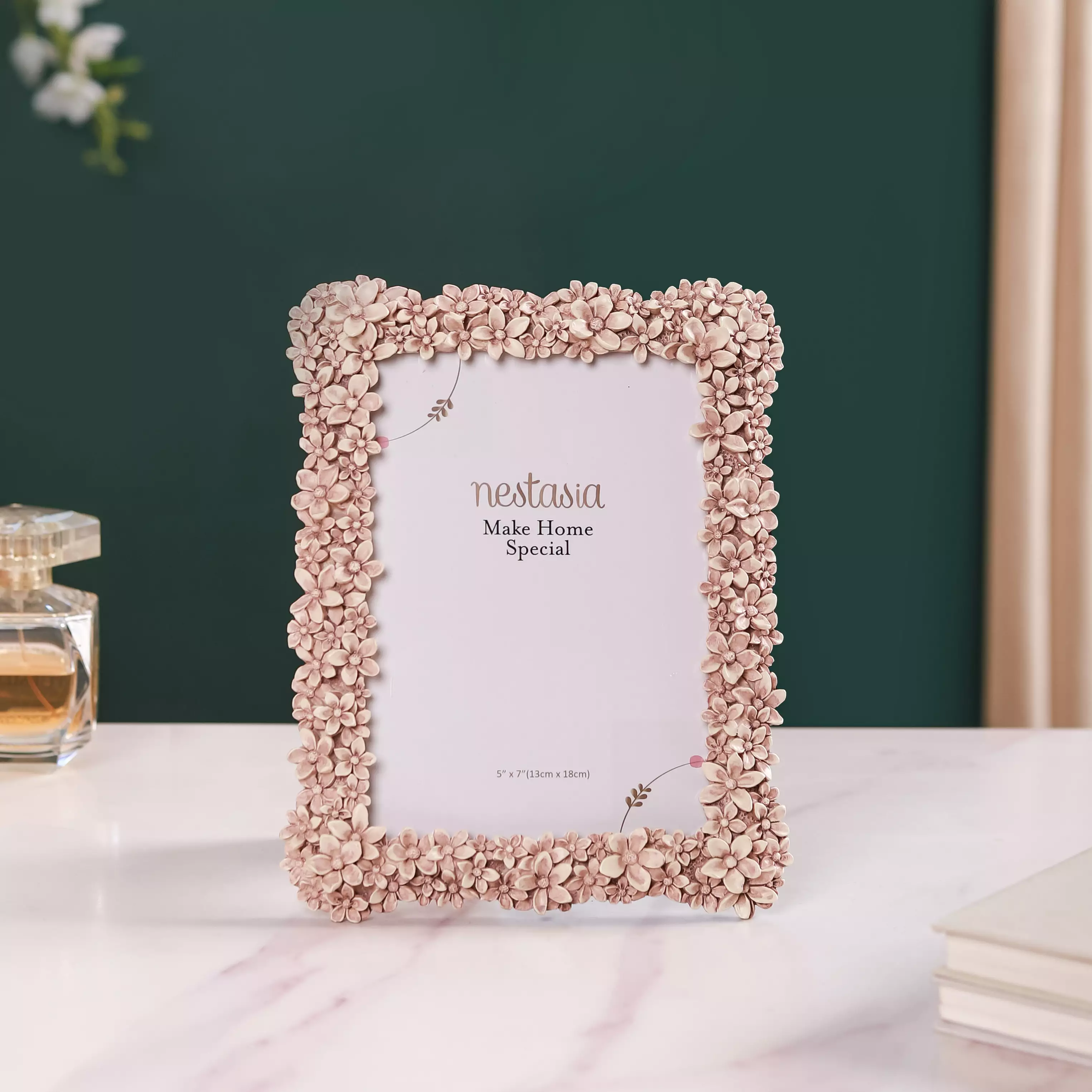 Intricate Ditsy Flower Photo Frame 9"x7" - Image 3
