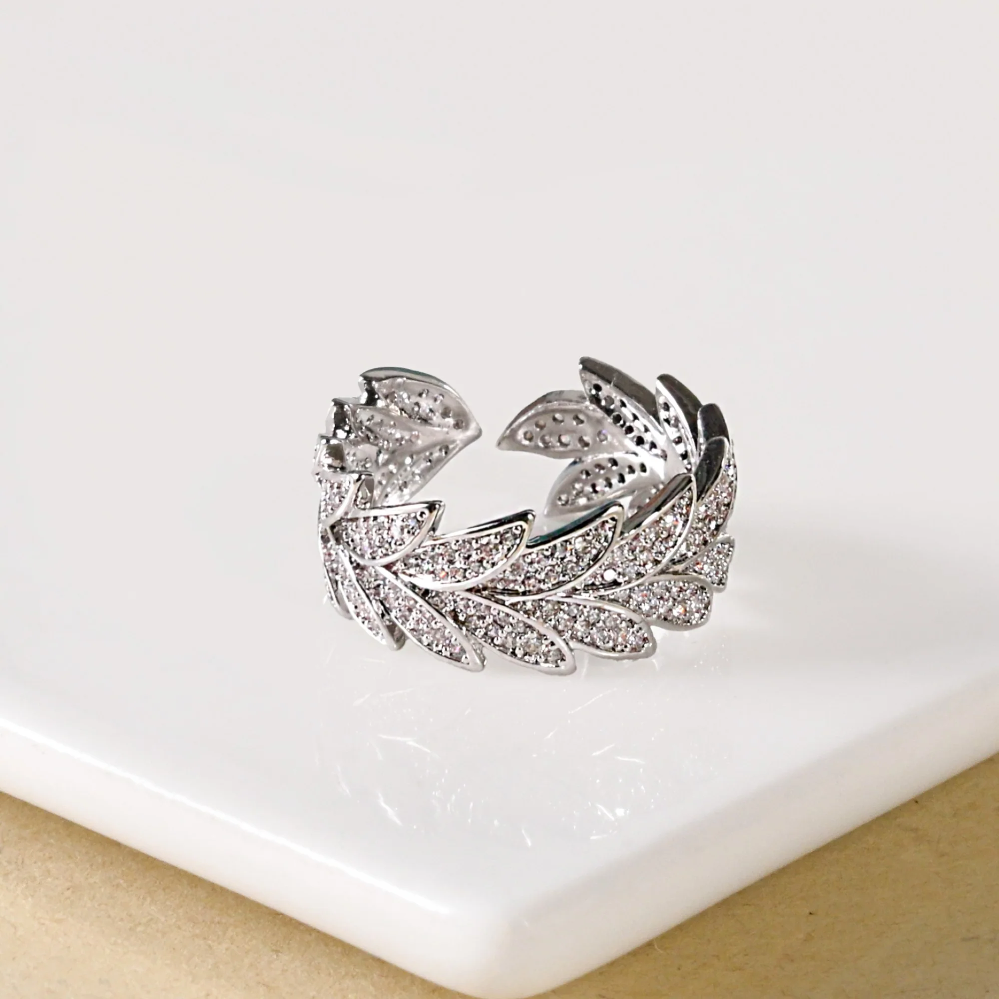 Iridescent Ivy Ring Silver - Image 5