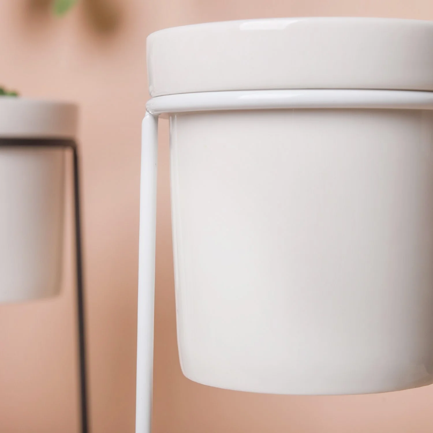 Large Planter - Image 6