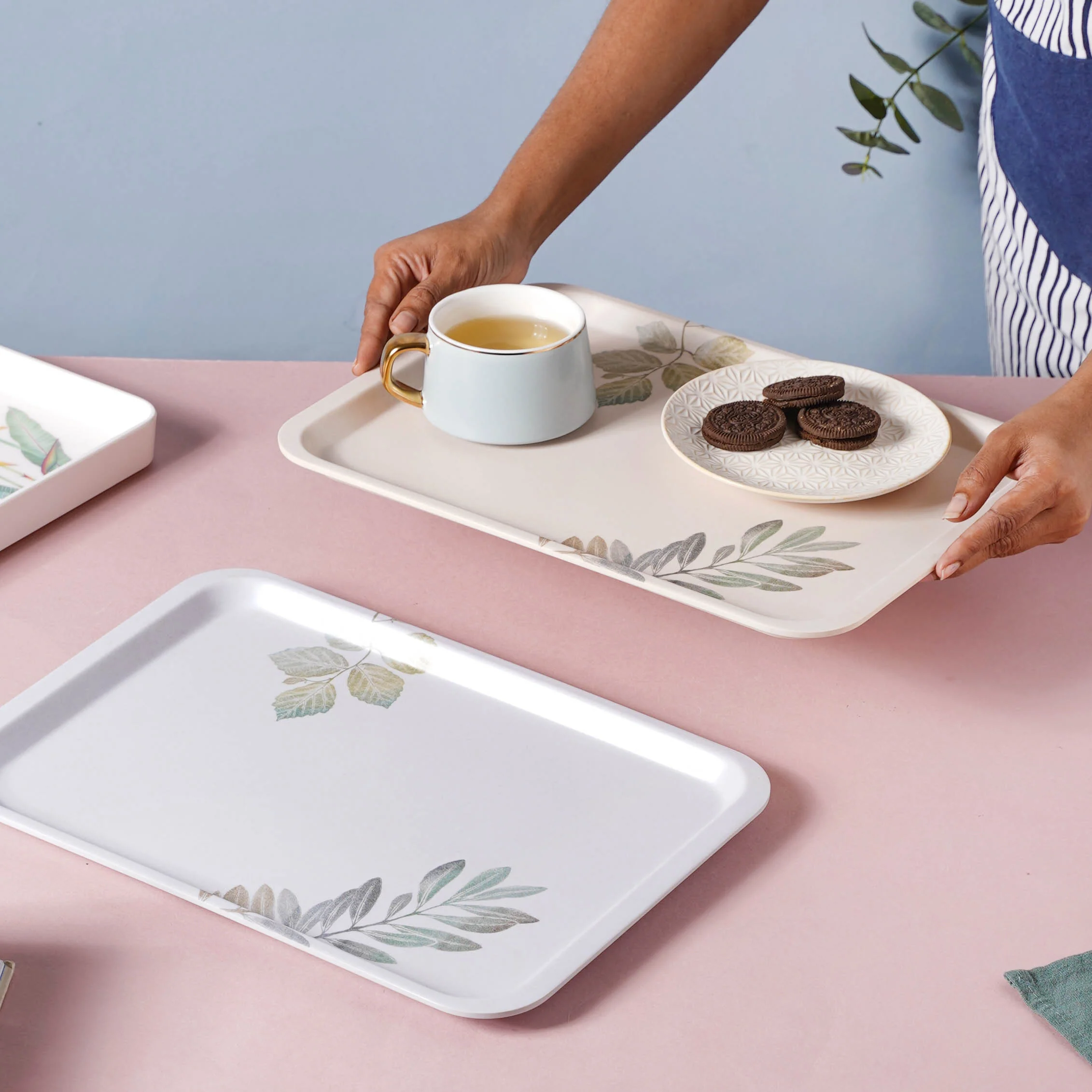Large Rectangular Tray With Leaves - Image 2
