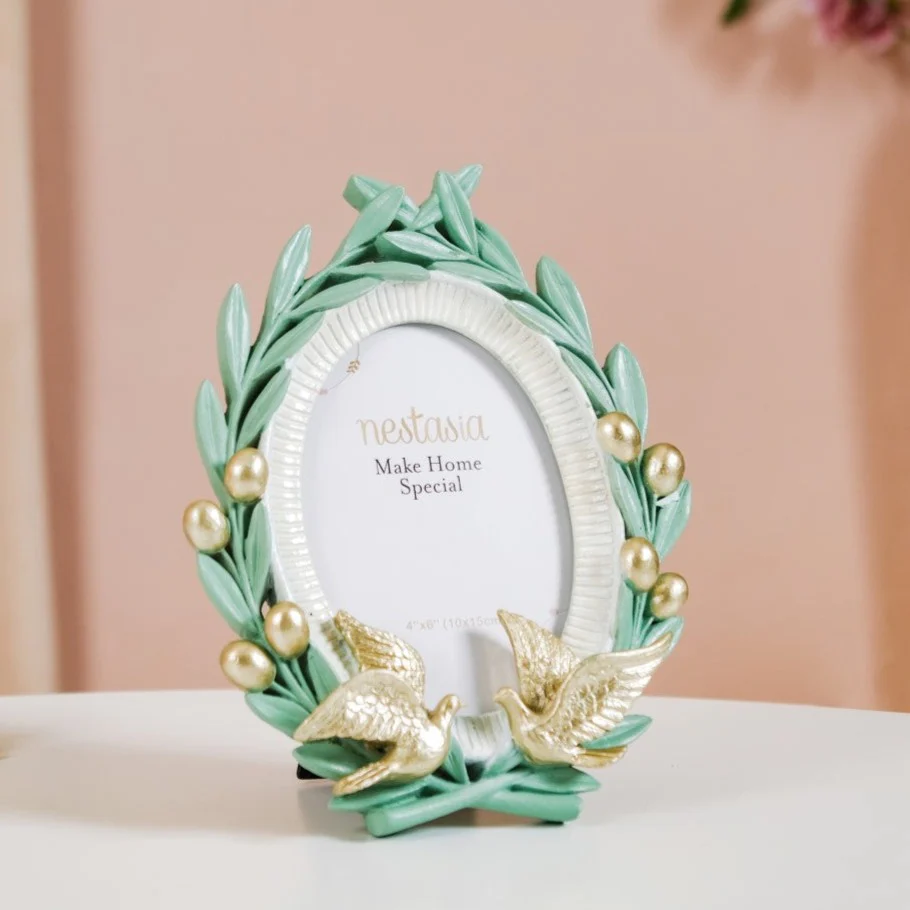 Laurel Branch With Doves Photo Frame 8"x5"