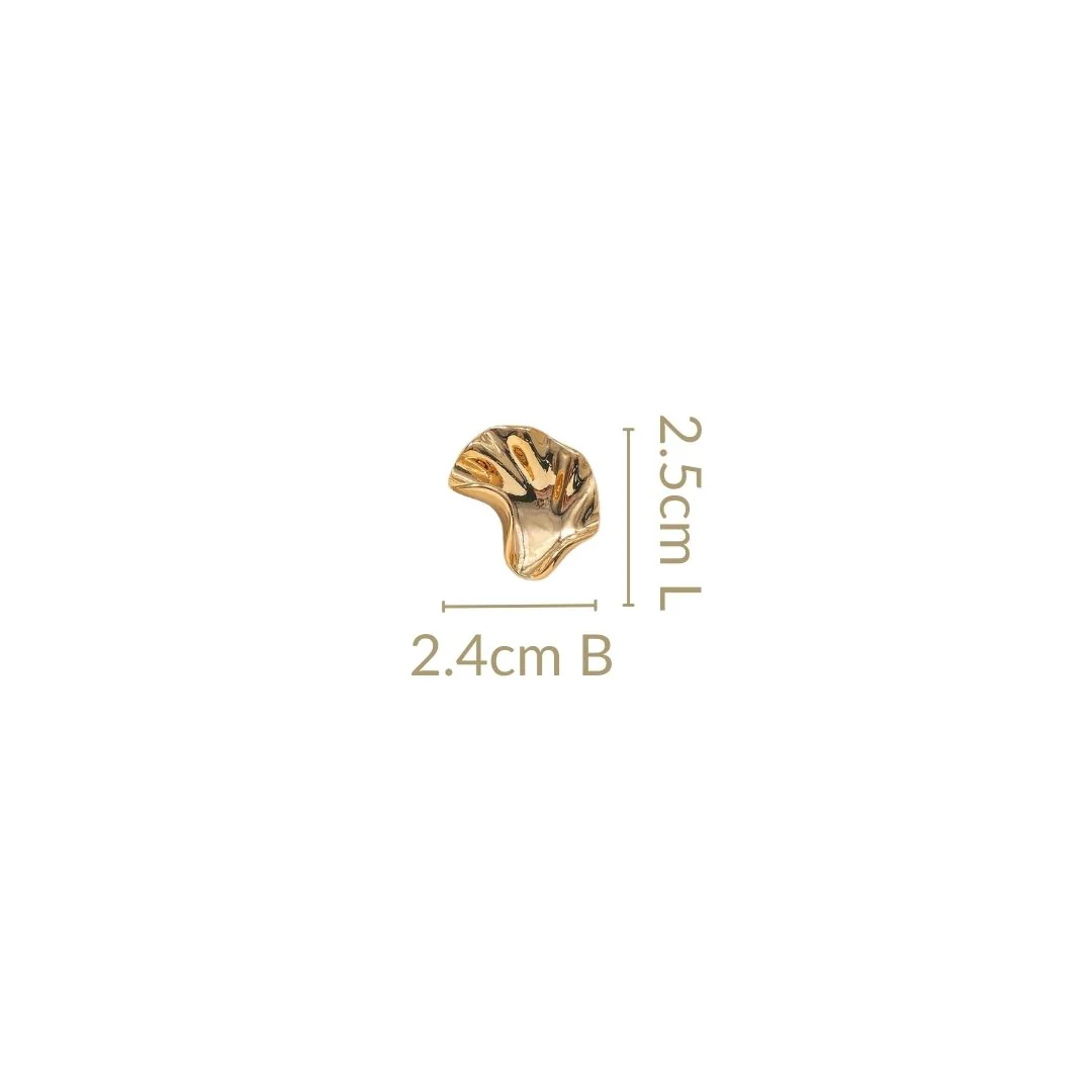 Little Miss Ginkgo Earrings Gold - Image 3