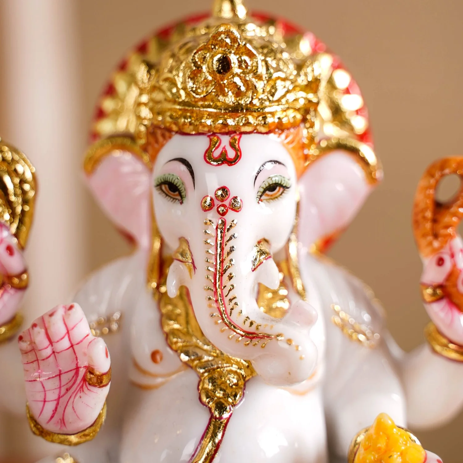 Lord Ganesha On Lotus Idol 17x12cm - Image 5