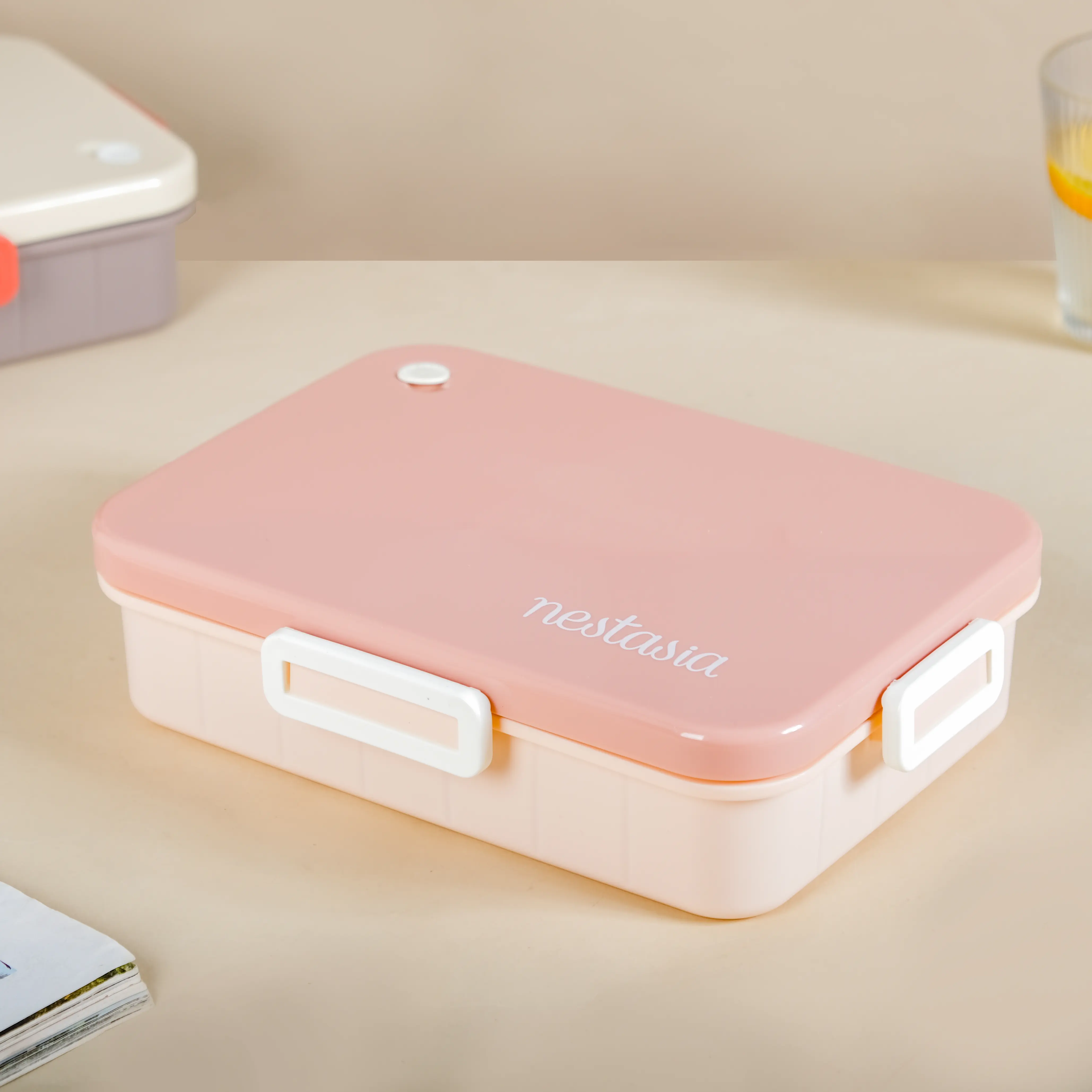 Lunch Box With 4 Compartments Pink 900ml - Image 2
