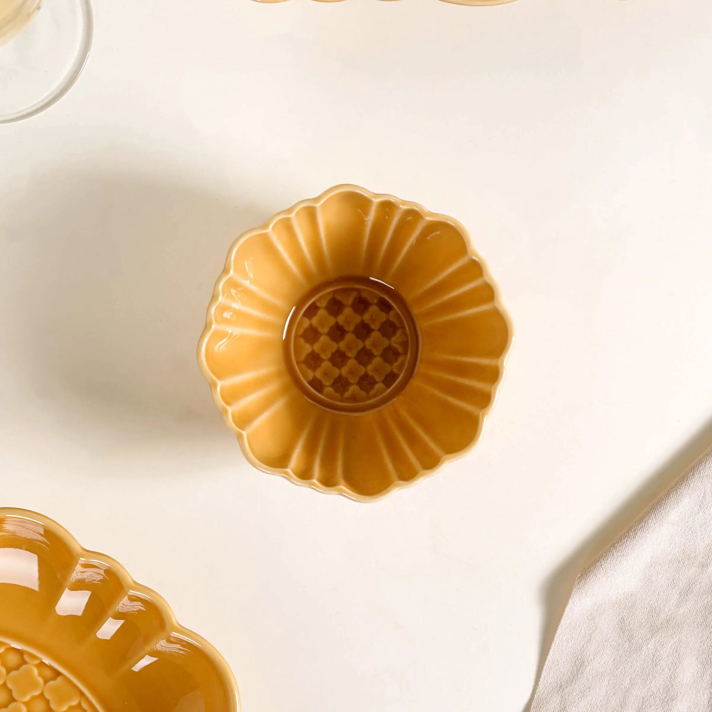 Luxury Texture 28 Piece Dinner Set For 6 Ochre Yellow - Image 14
