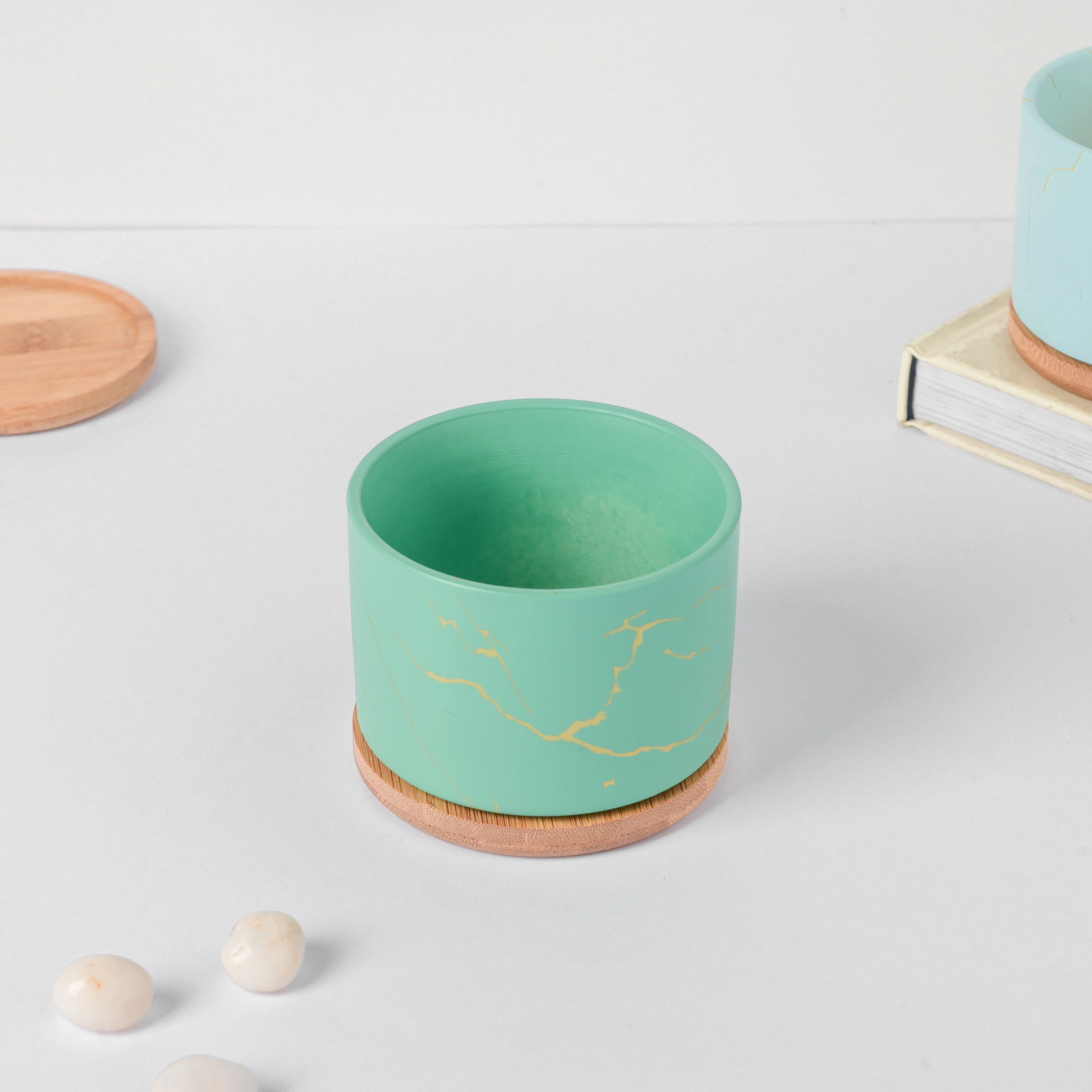 Maple Green Ceramic Planter With Coaster - Image 4