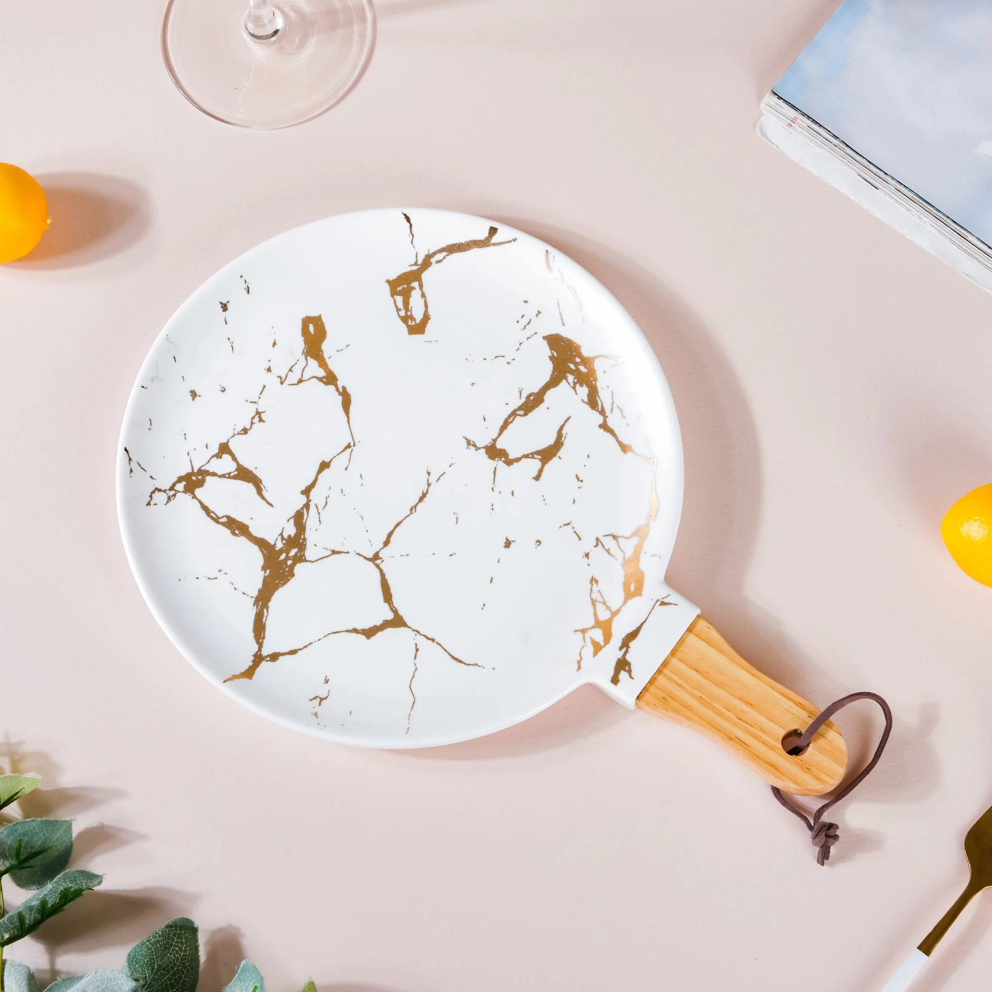 Marble Plate With Handle 11 Inch - Image 4