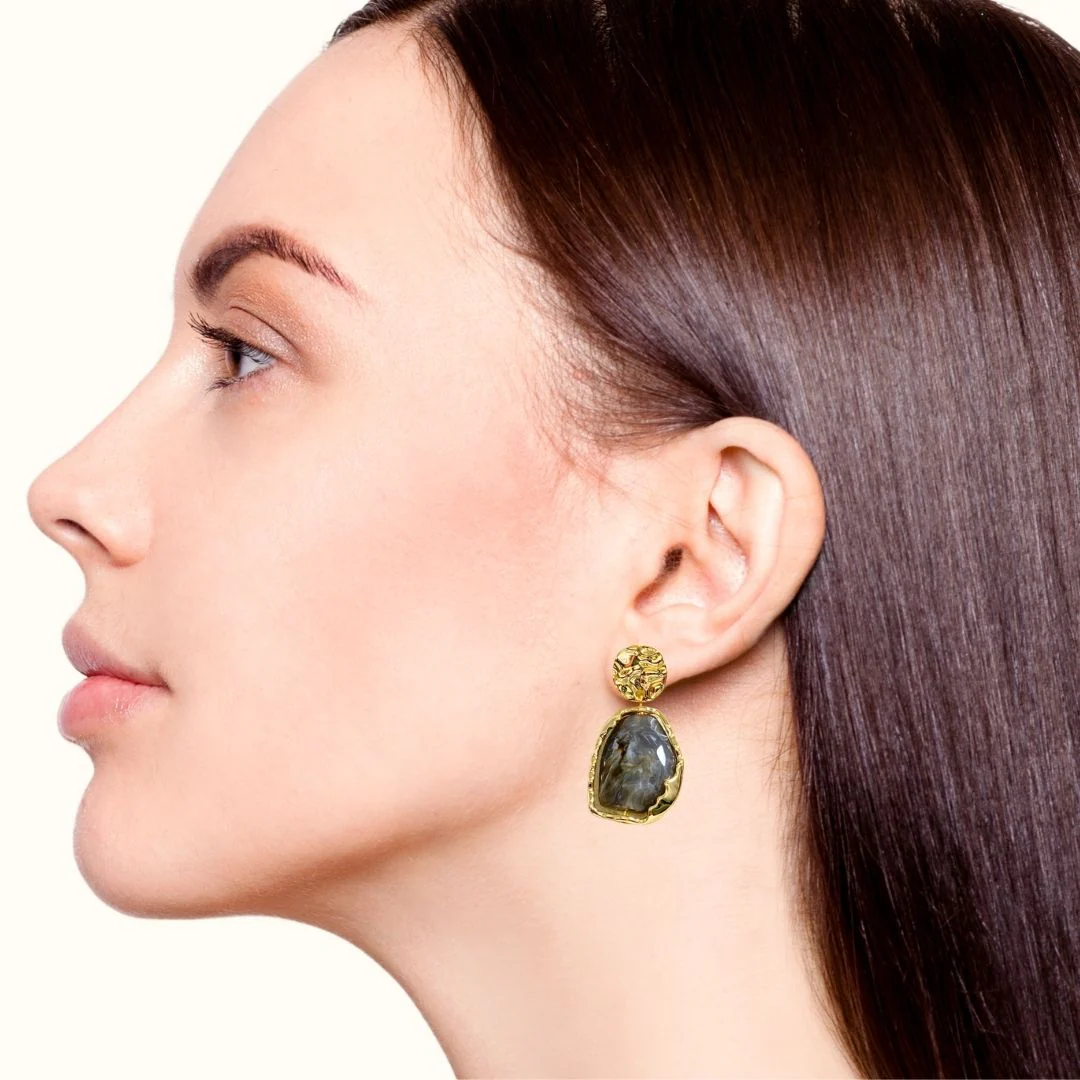 Marble Veil Dangle Earrings Grey - Image 5