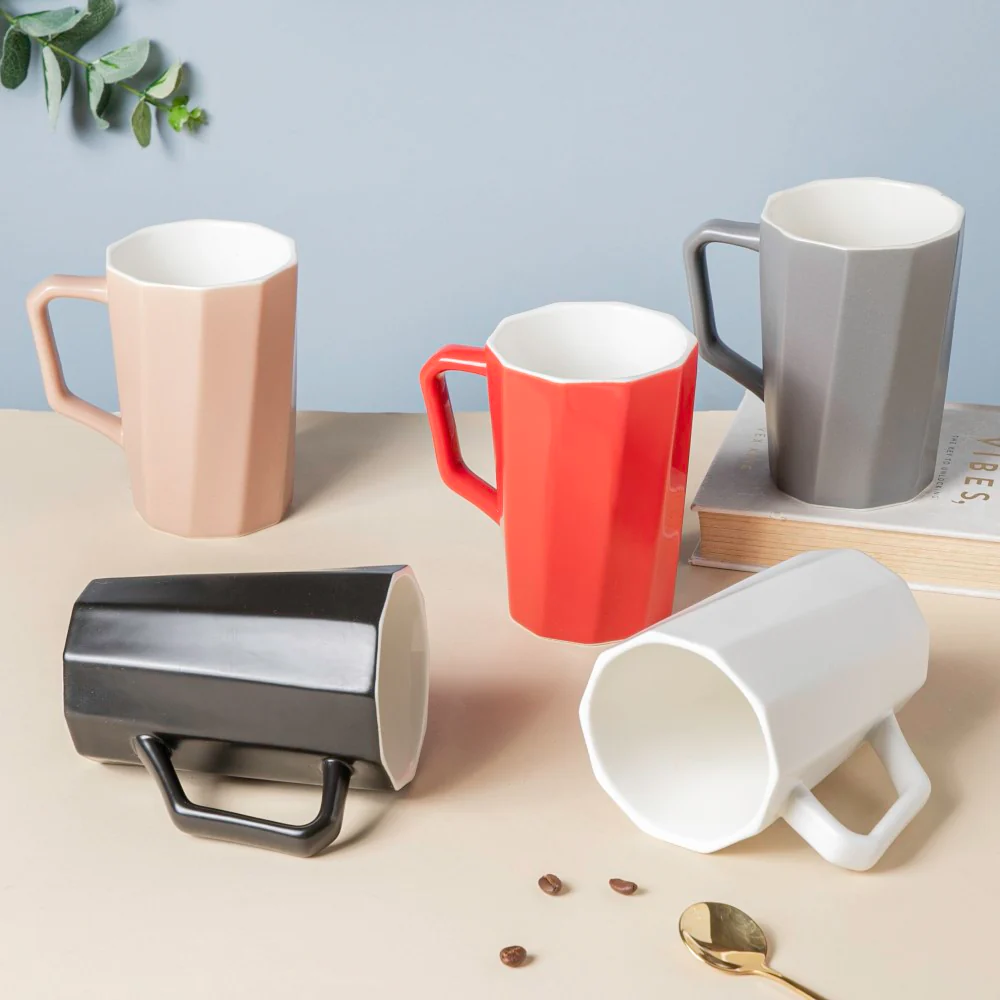 Matt Black Ribbed Mug 350 ml - Image 6