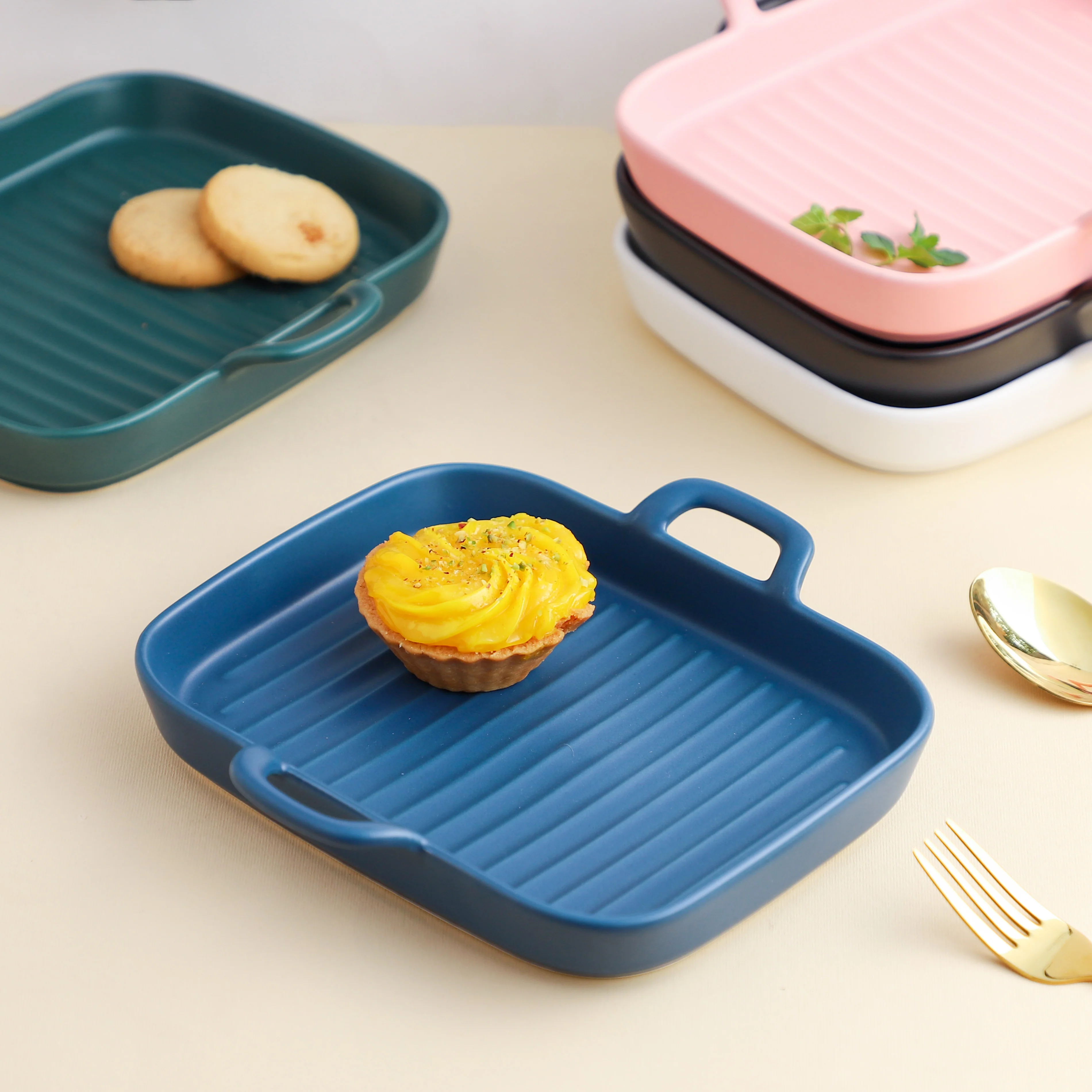 Microwave Safe Plate - Image 2