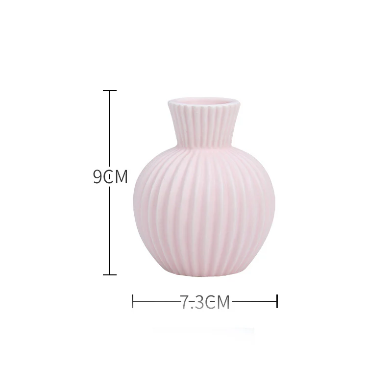 Mini Chromatic Vase - Image 10