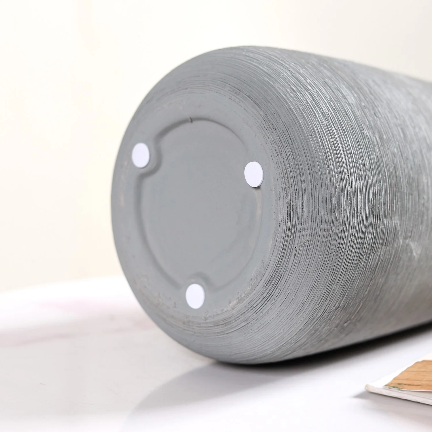 Minimalistic Textured Ceramic Vase - Image 10