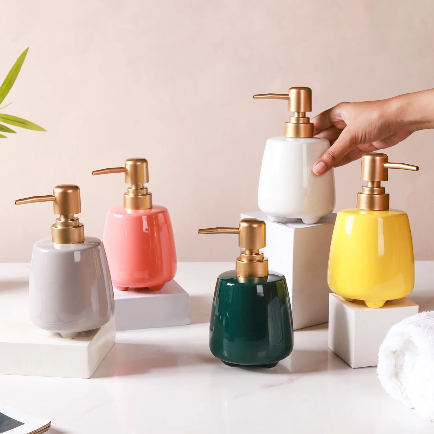 Modern Dispenser - Image 2