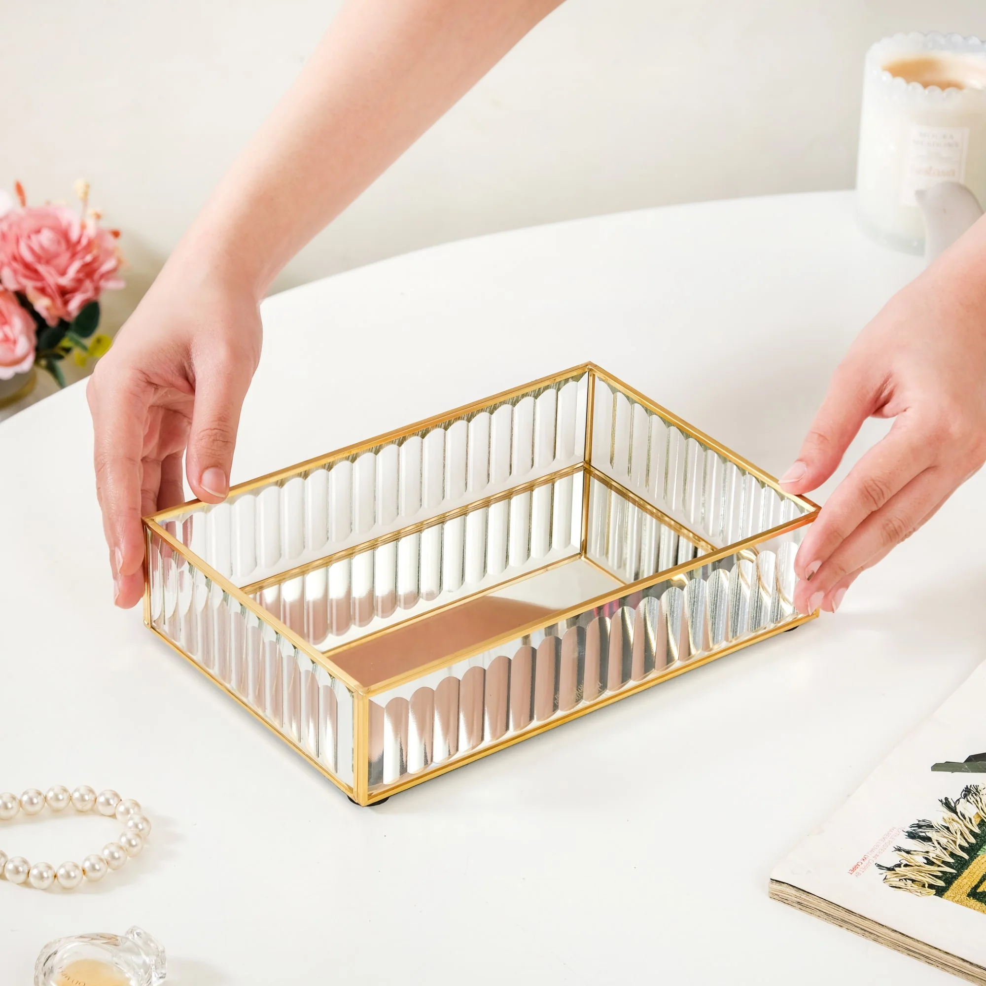 Modern Gold Edge Glass Decorative Tray Small - Image 3
