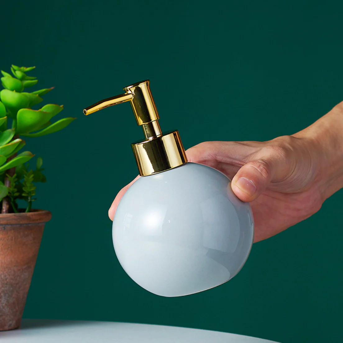 Modern Soap Dispenser - Image 8