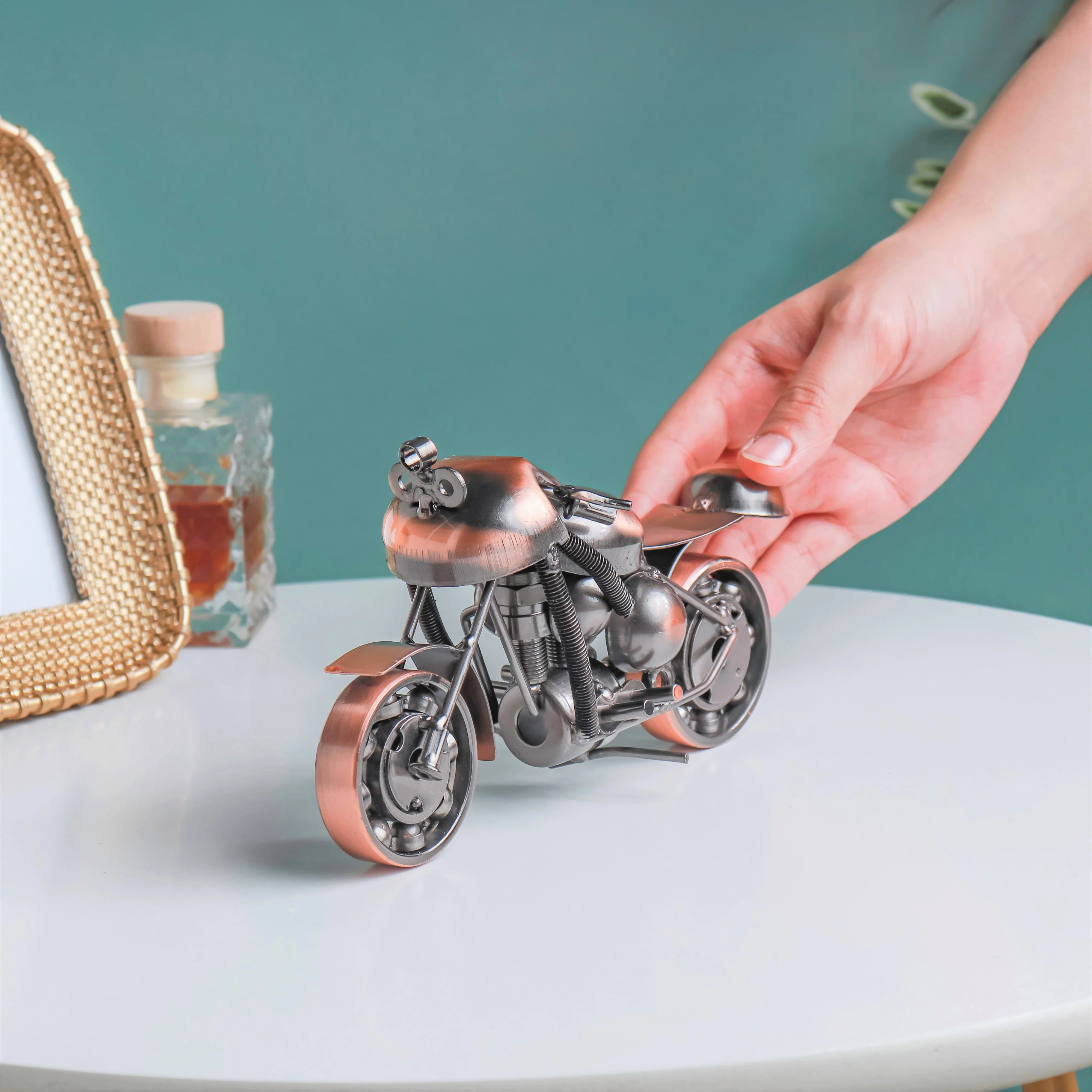Motorbike Showpiece - Image 3
