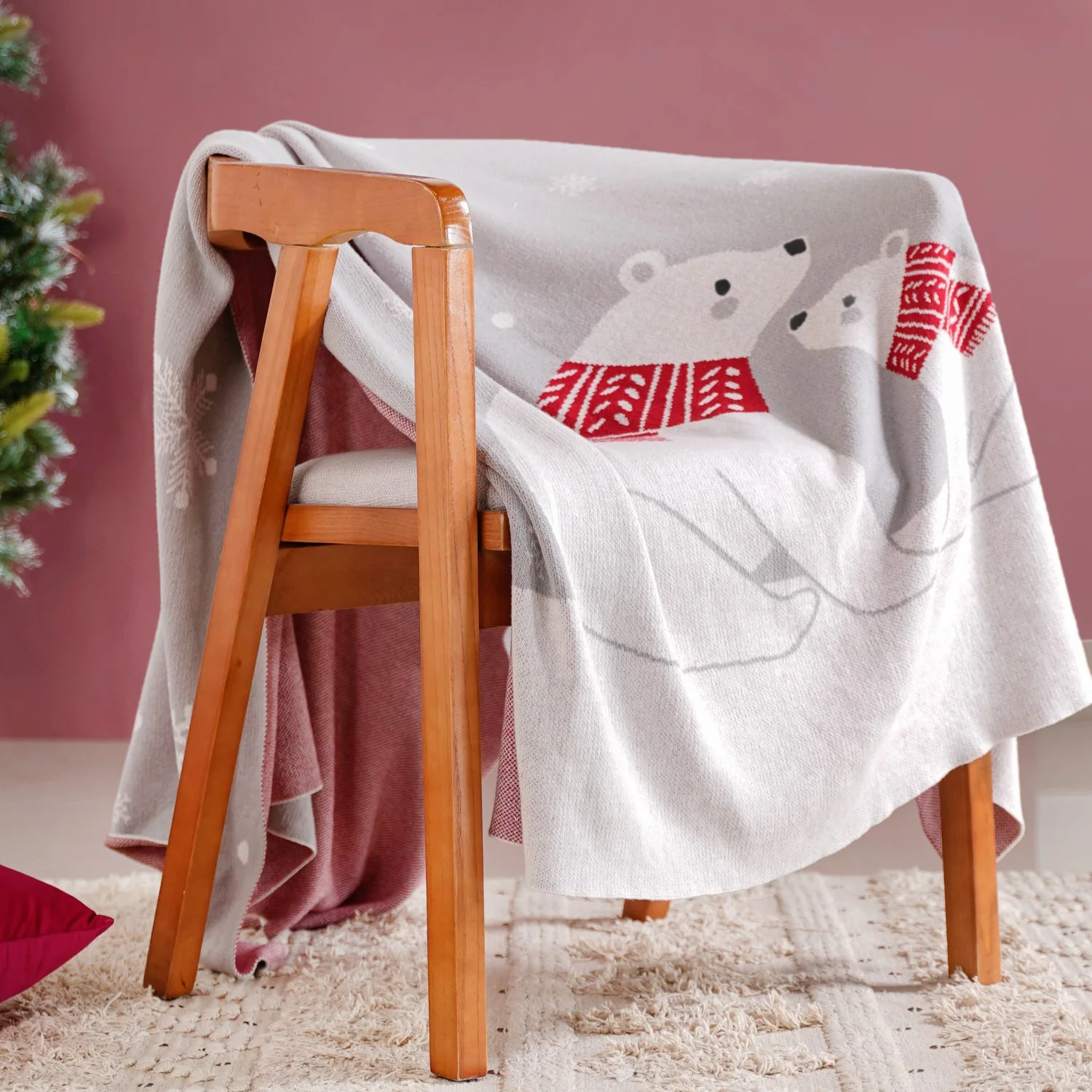 Mumma And Baby Polar Bears Cotton Throw Blanket - Image 8