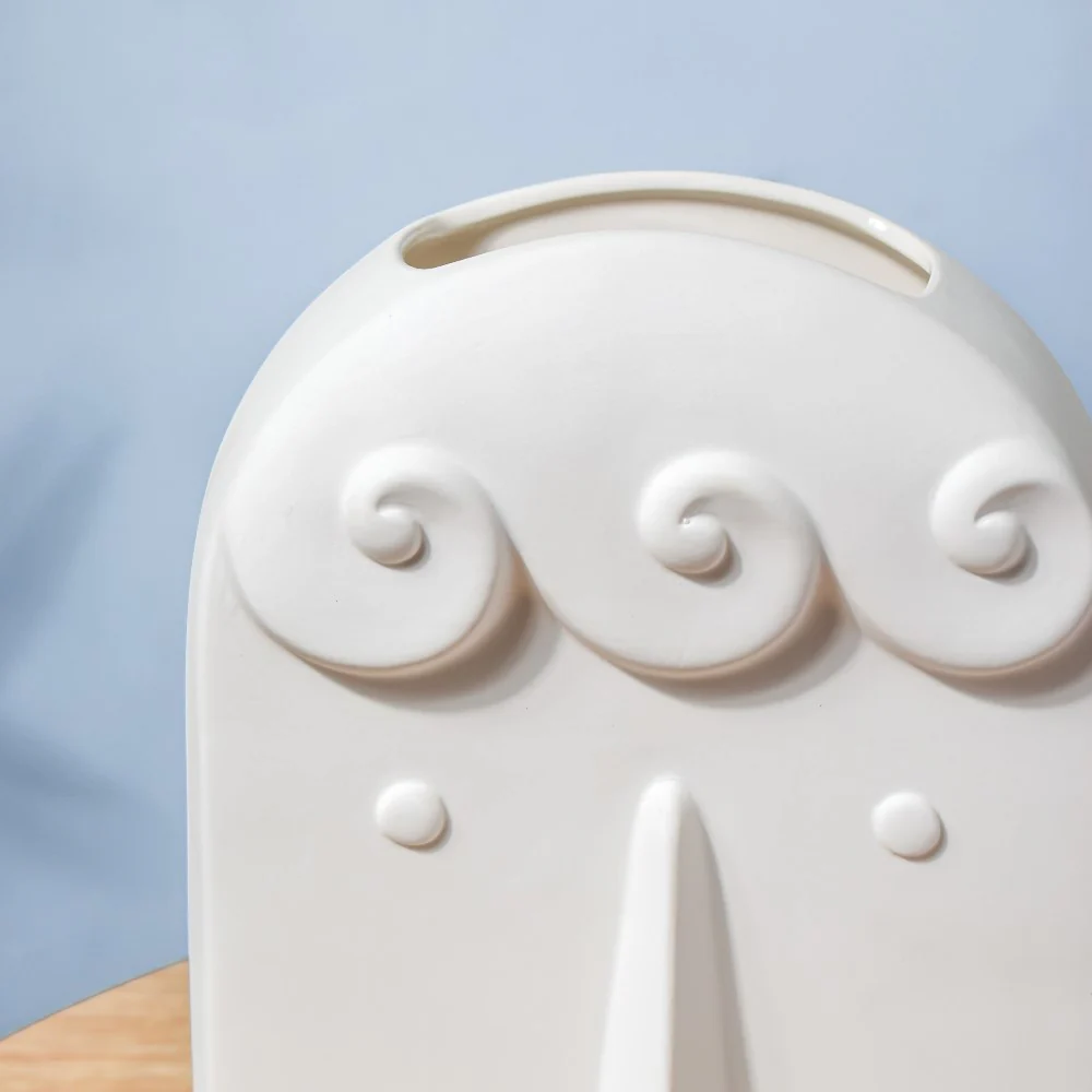 Nordic Ceramic Face Vase Large - Image 4