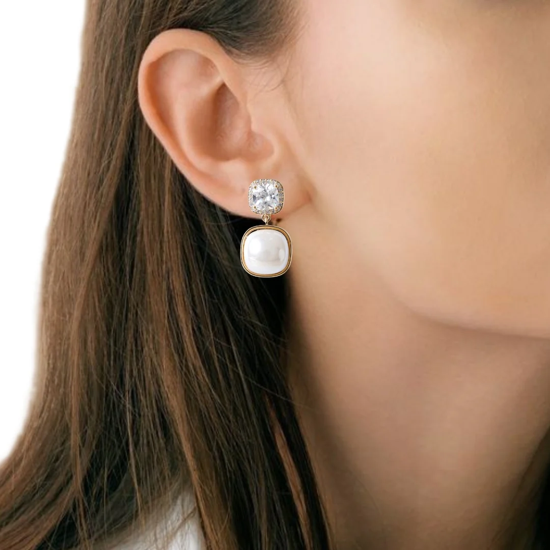 Ocean Treasure Pearl Drop Earrings Gold - Image 2