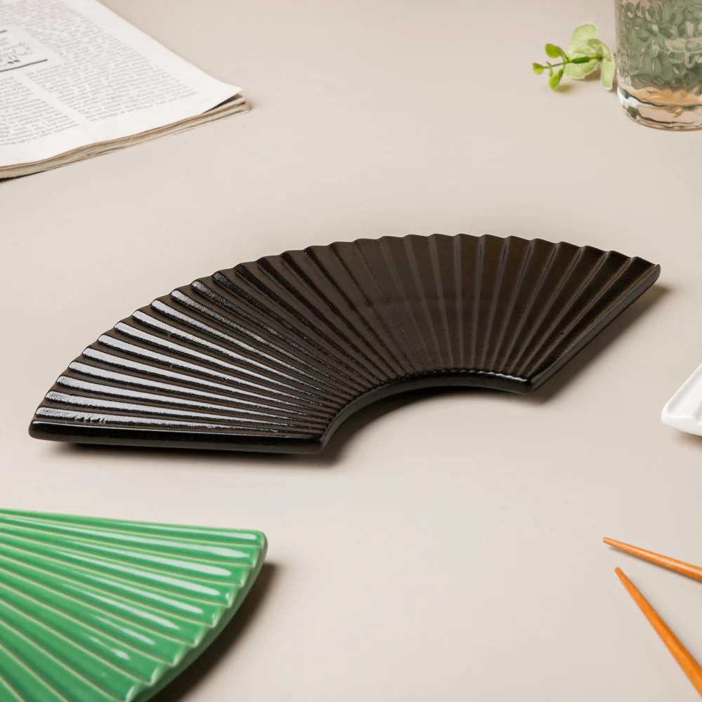 Ogi Fan Ceramic Platter Black - Image 2