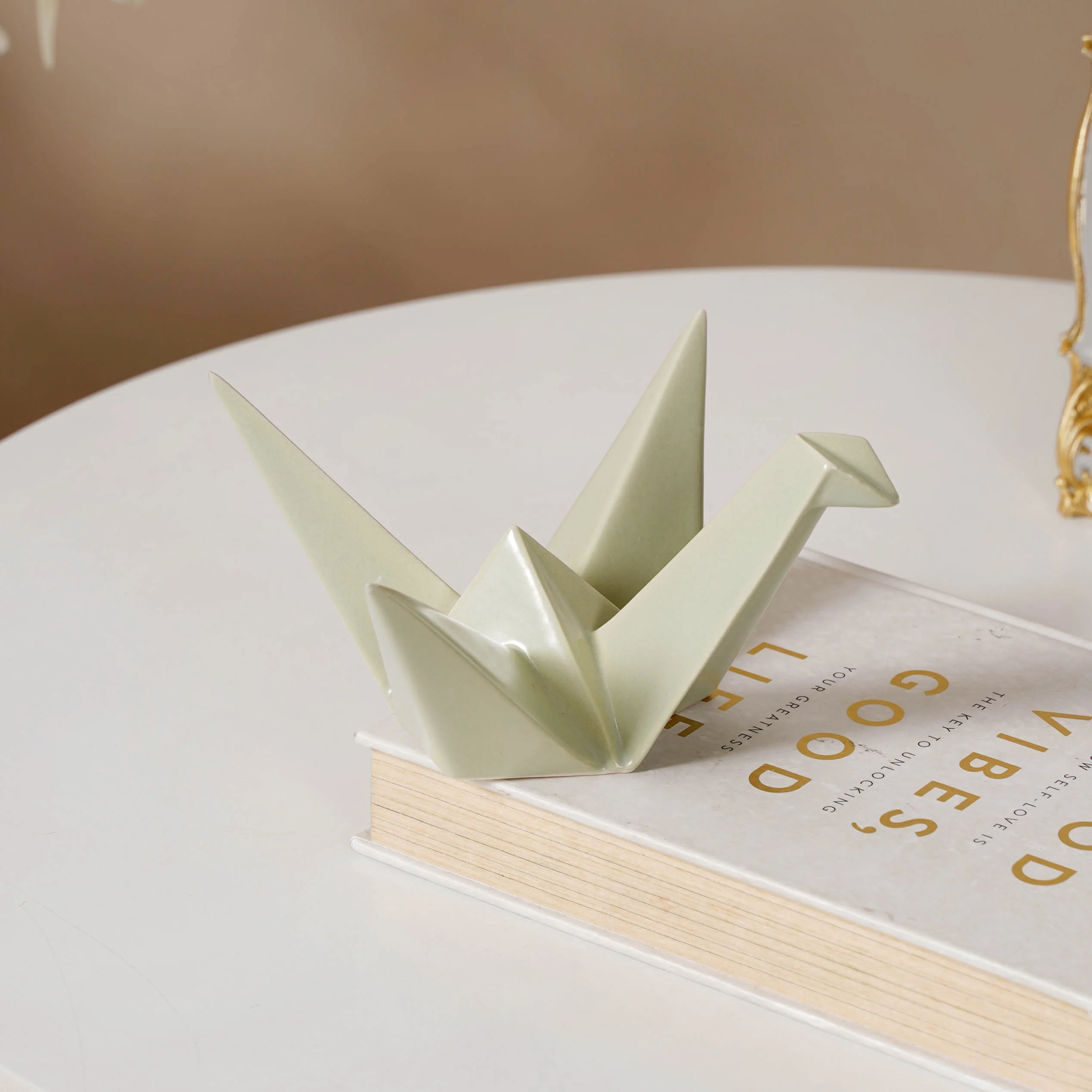Origami Swan Decor - Image 11