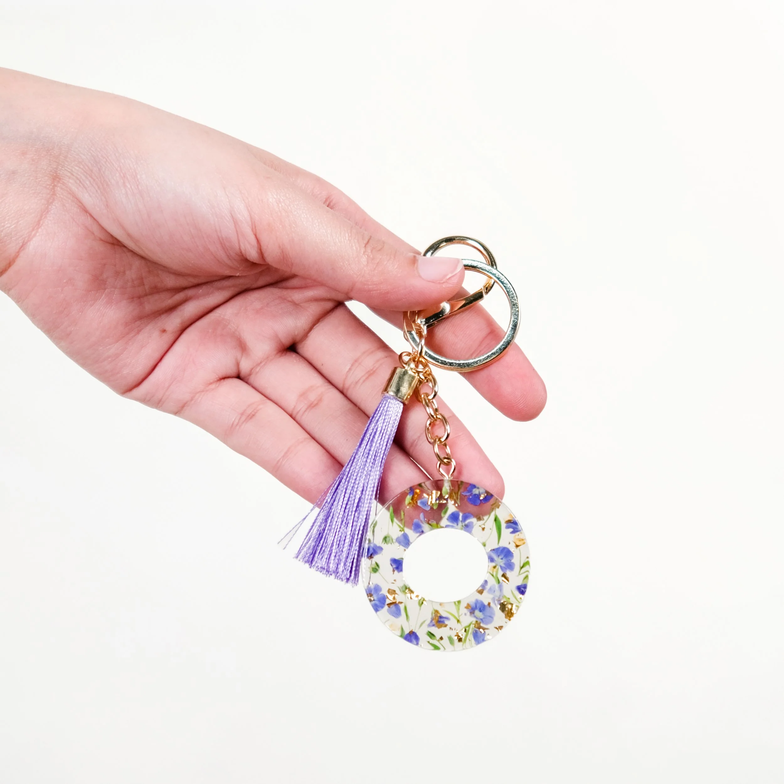 Ornate O Lavender Forget Me Not Keychain - Image 2