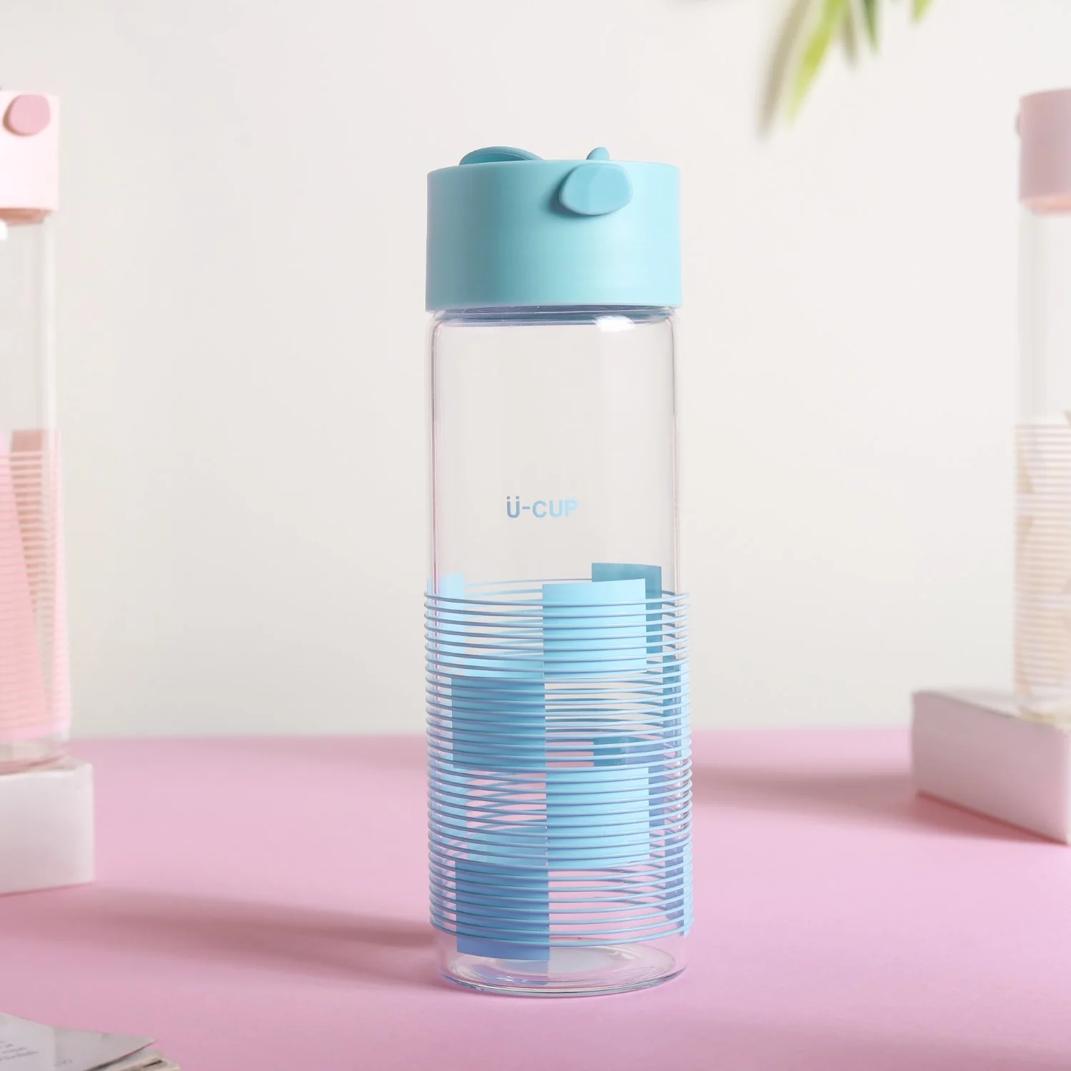 Patterned Grip Bottle - Image 4