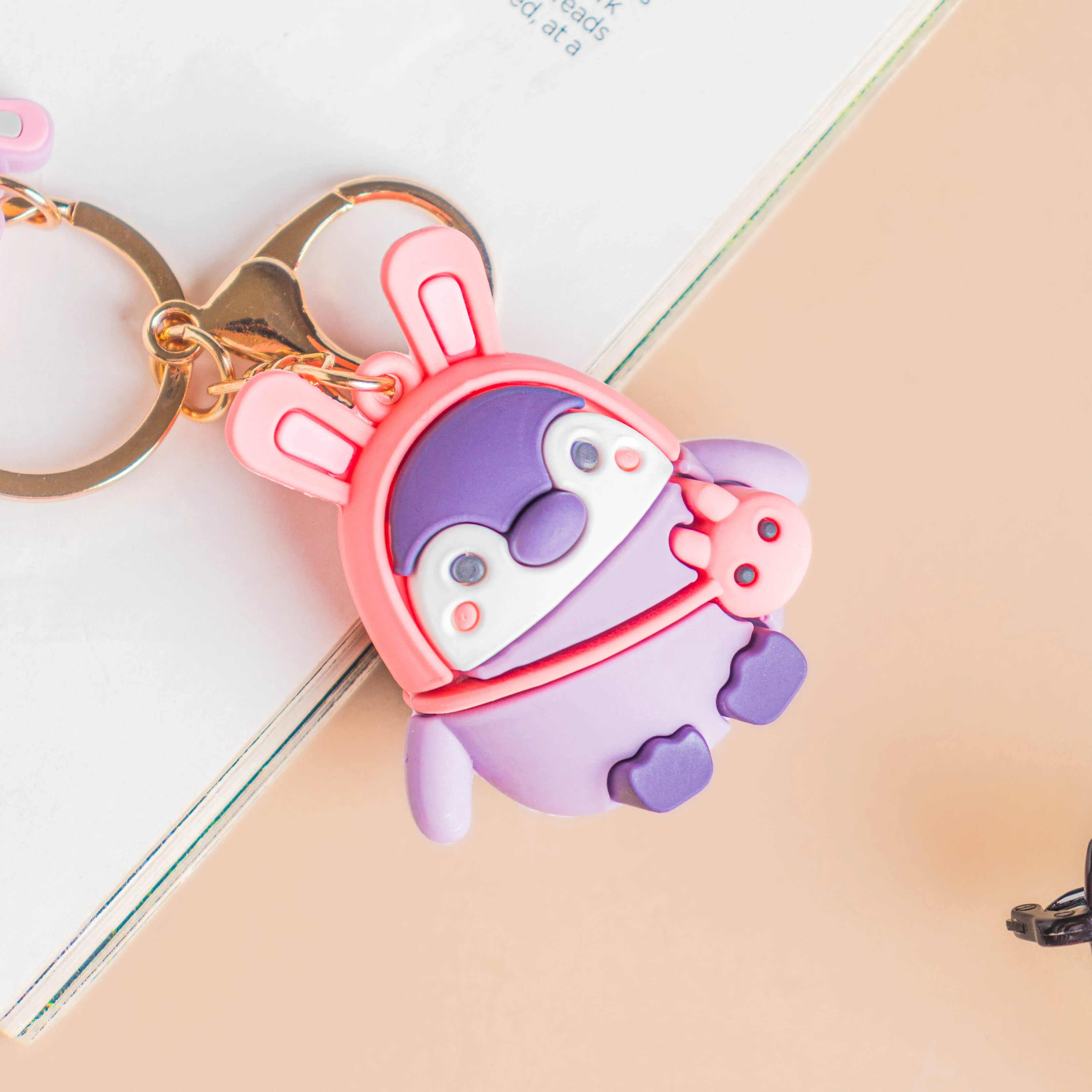 Penguin Keyring - Image 8