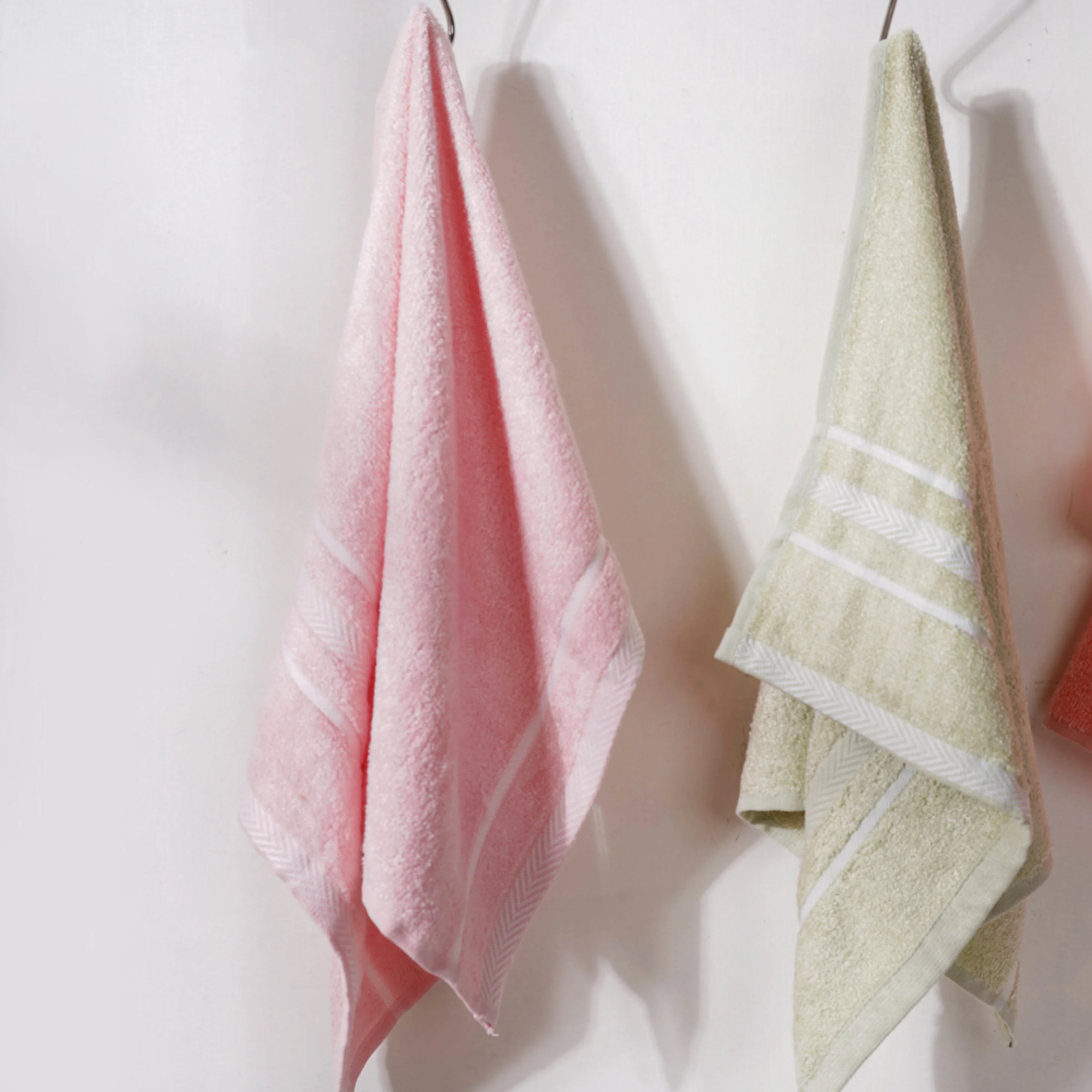 Plushy Bamboo Super Soft Hand Towel Set of 3 - Image 6