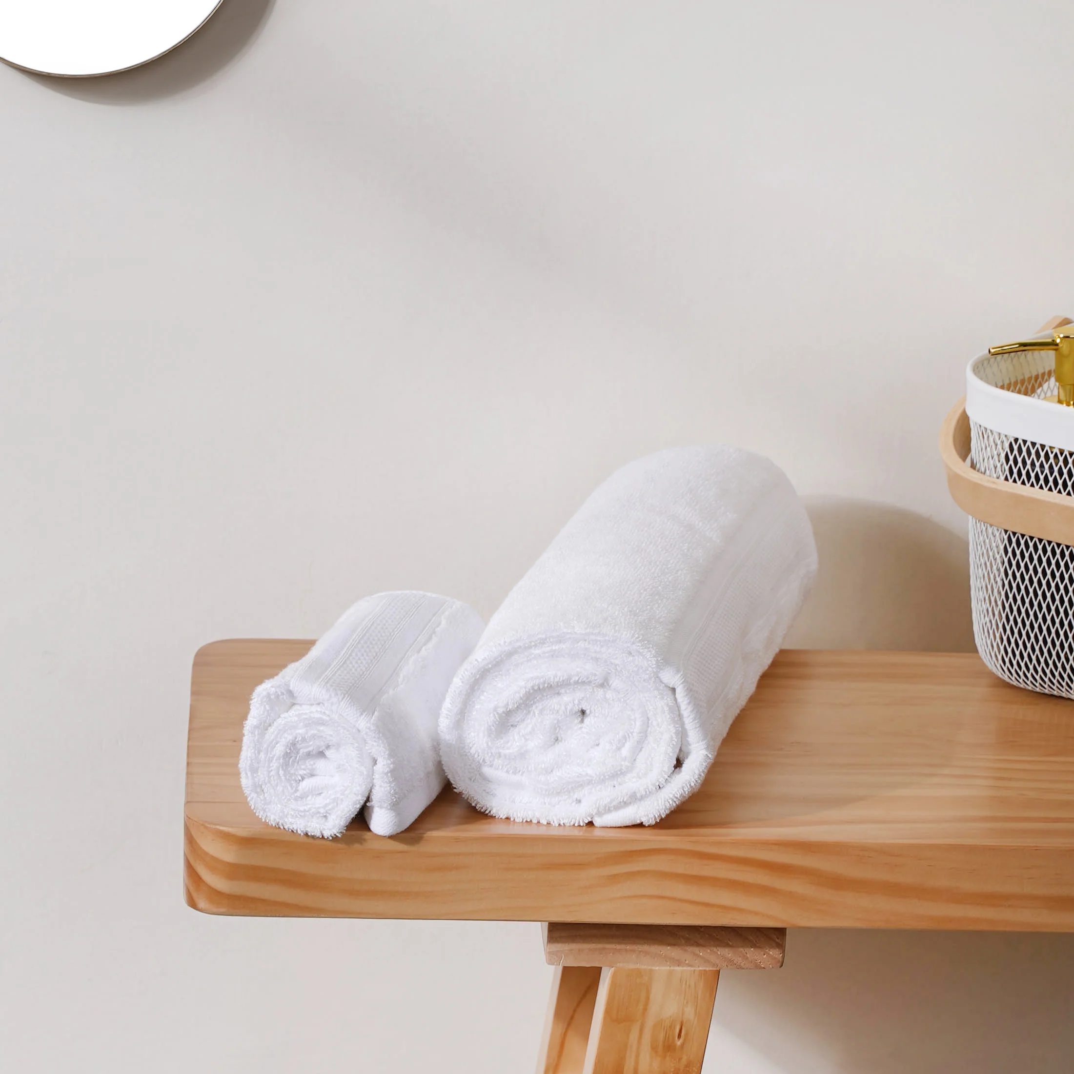 Plushy Vanilla Bamboo Towel Set of 2 White - Image 2