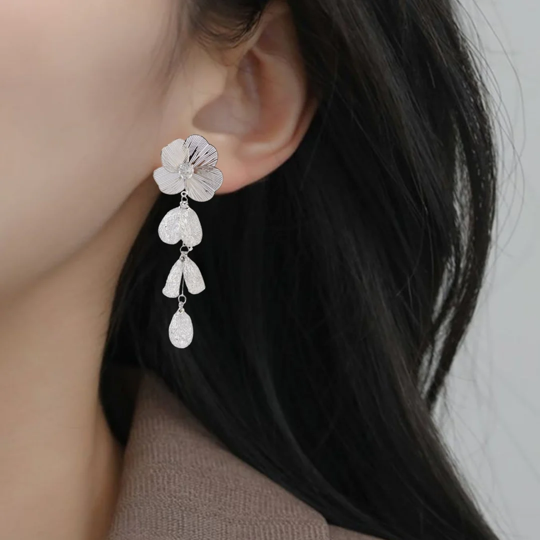 Poppy Blossom Sparkling Silver Danglers - Image 5