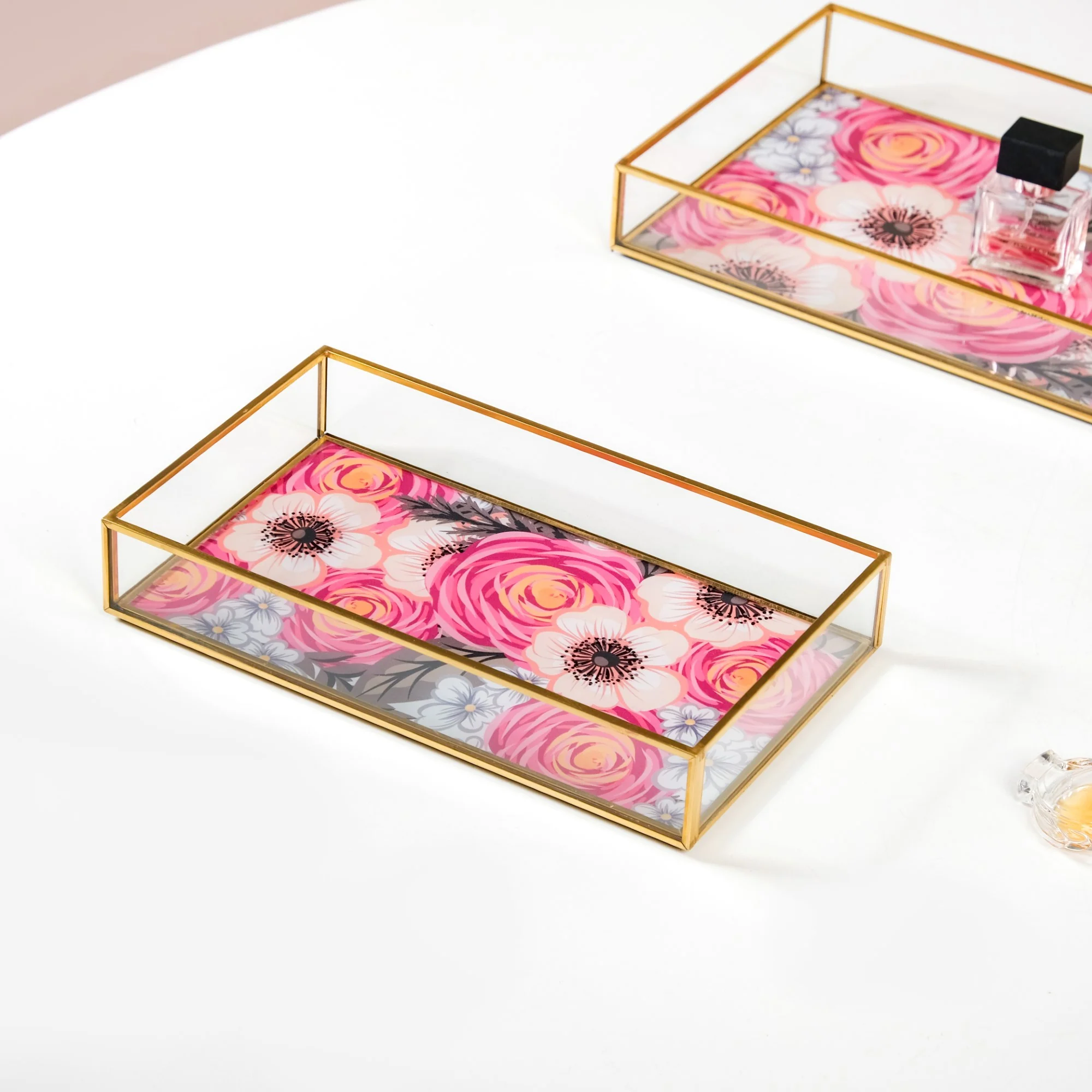 Printed Glass Decorative Trays With Gold Edge Set Of 2 - Image 9
